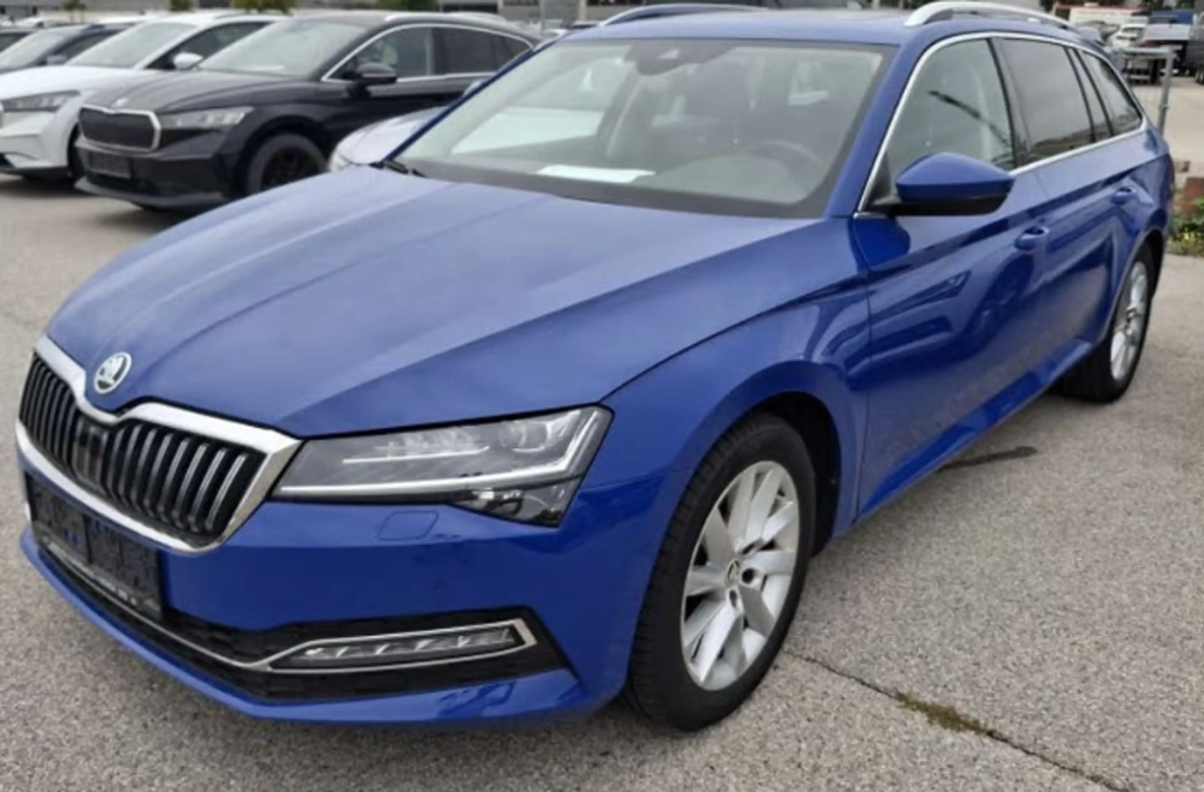 Skoda Superb Škoda SUPERB Combi Style TDI Händler Preis — photo 7