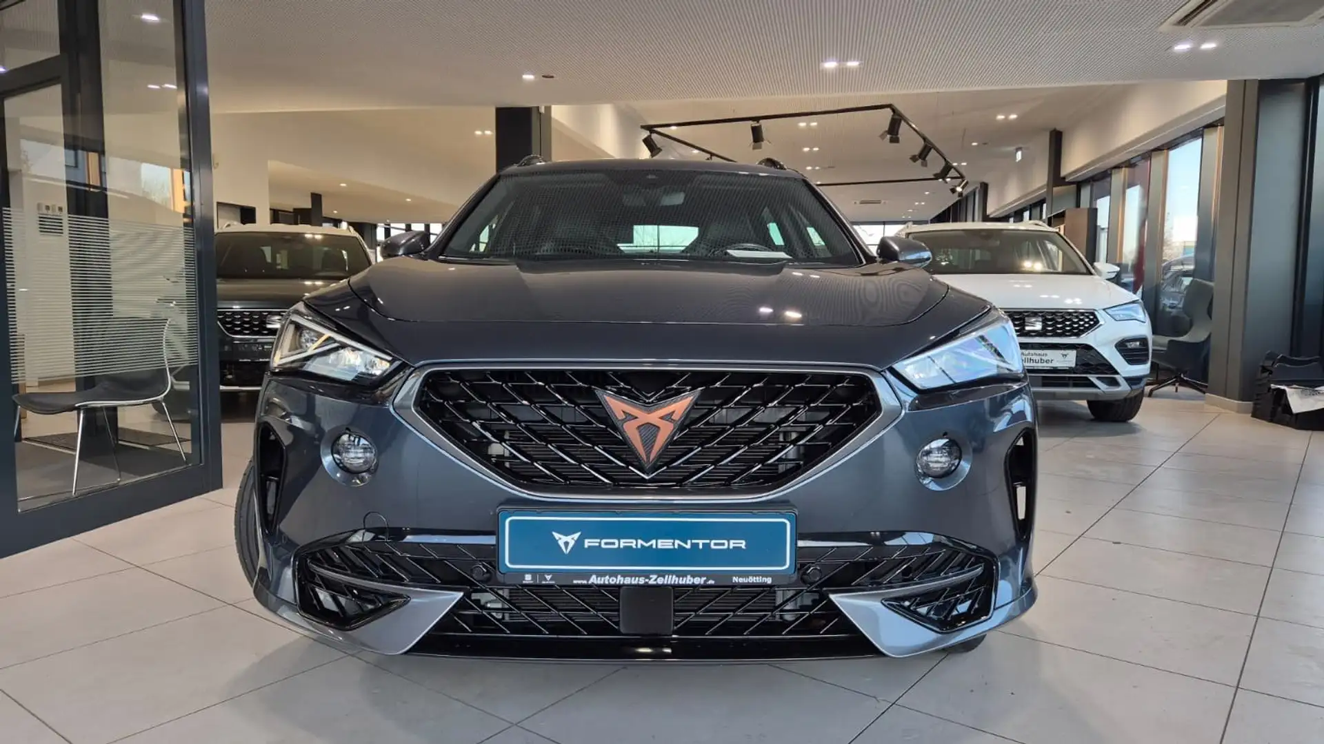 CUPRA Formentor 1.5TSI DSG *ACC*Leder*Navi*Sitzhzg* Grau - 2