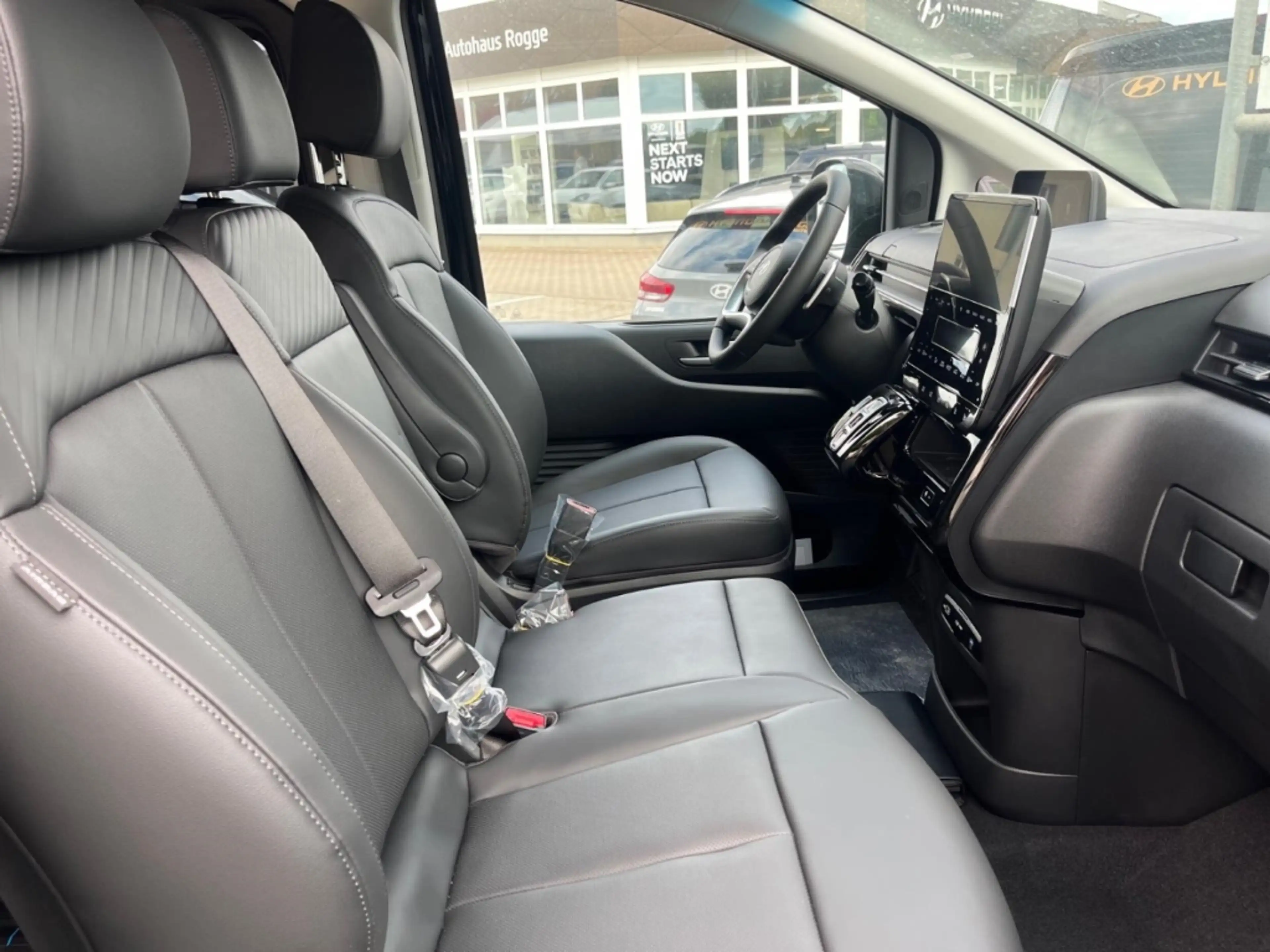 Hyundai STARIA Prime HEV 9-Sitzer Automatik Leder 360°-Kamera (SV — photo 10
