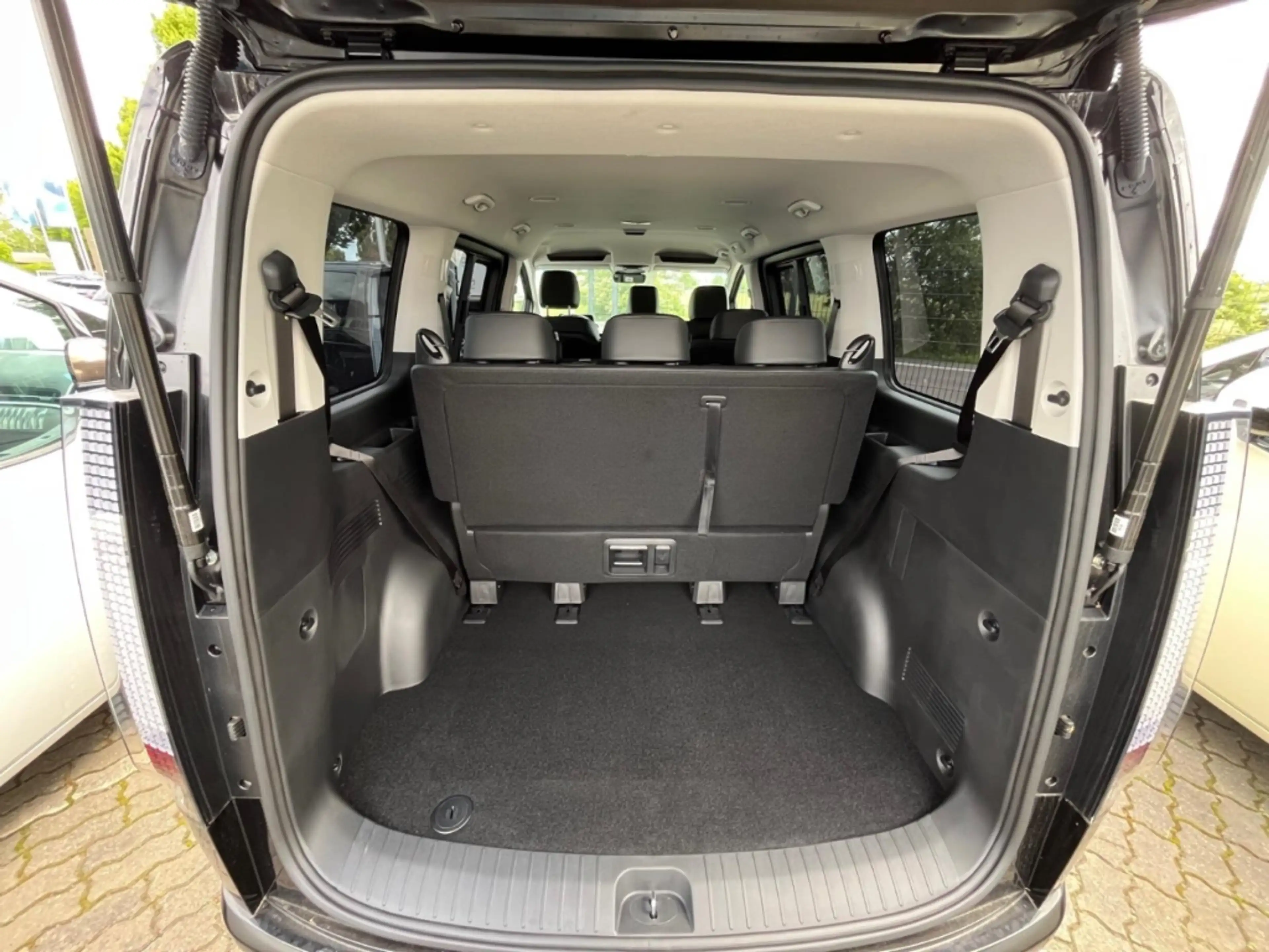 Hyundai STARIA Prime HEV 9-Sitzer Automatik Leder 360°-Kamera (SV — photo 8
