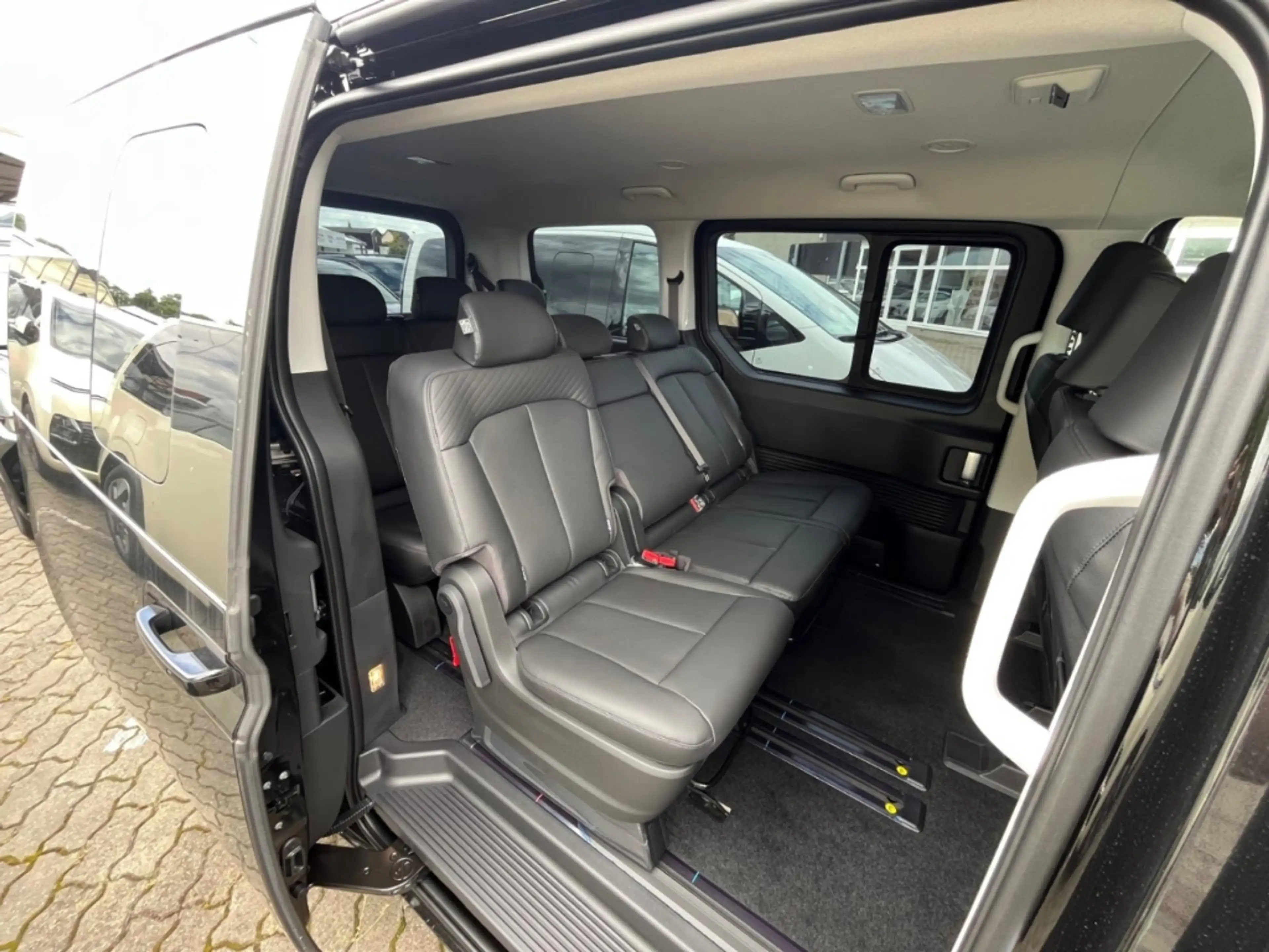 Hyundai STARIA Prime HEV 9-Sitzer Automatik Leder 360°-Kamera (SV — photo 15