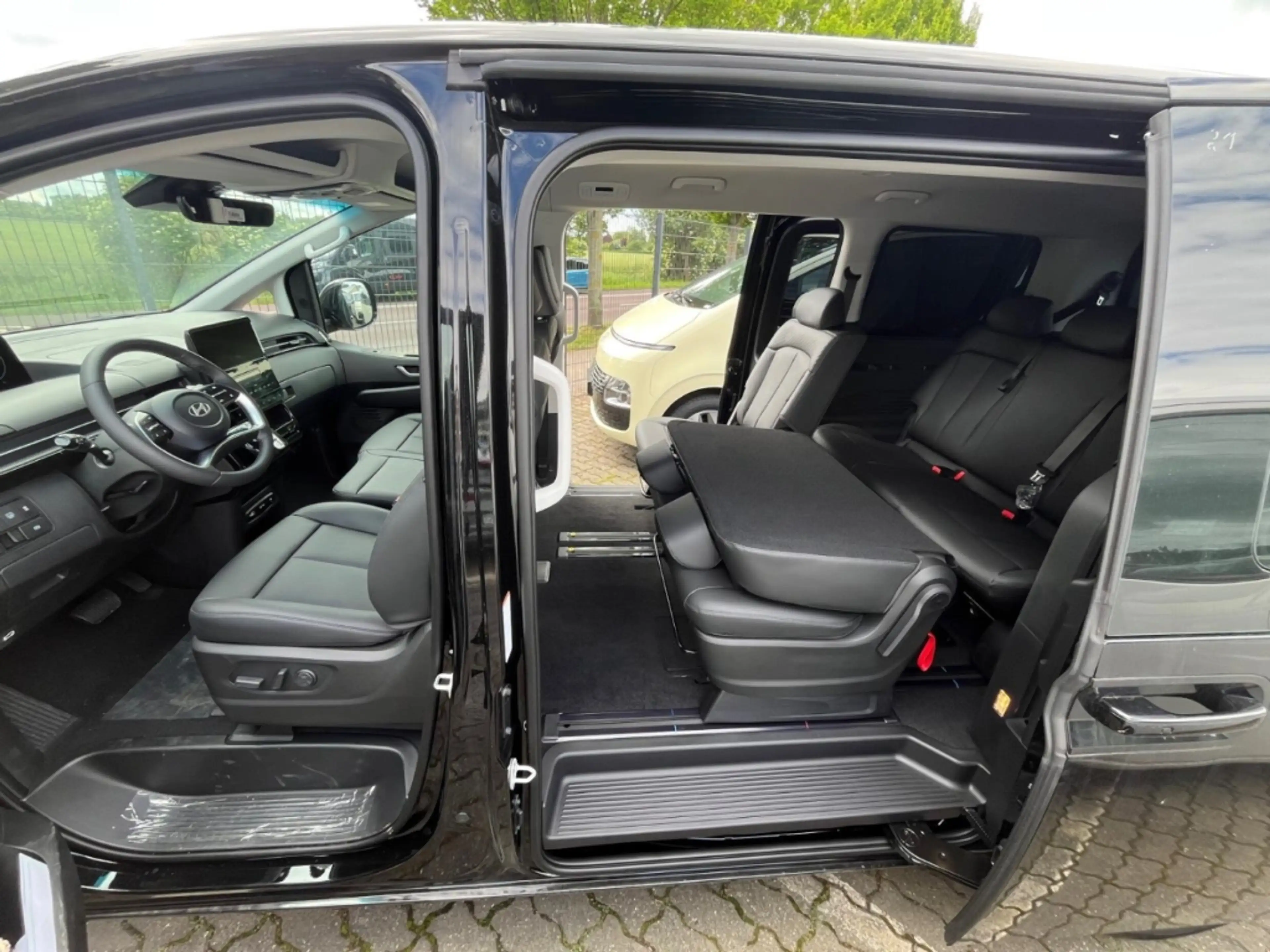 Hyundai STARIA Prime HEV 9-Sitzer Automatik Leder 360°-Kamera (SV — photo 13