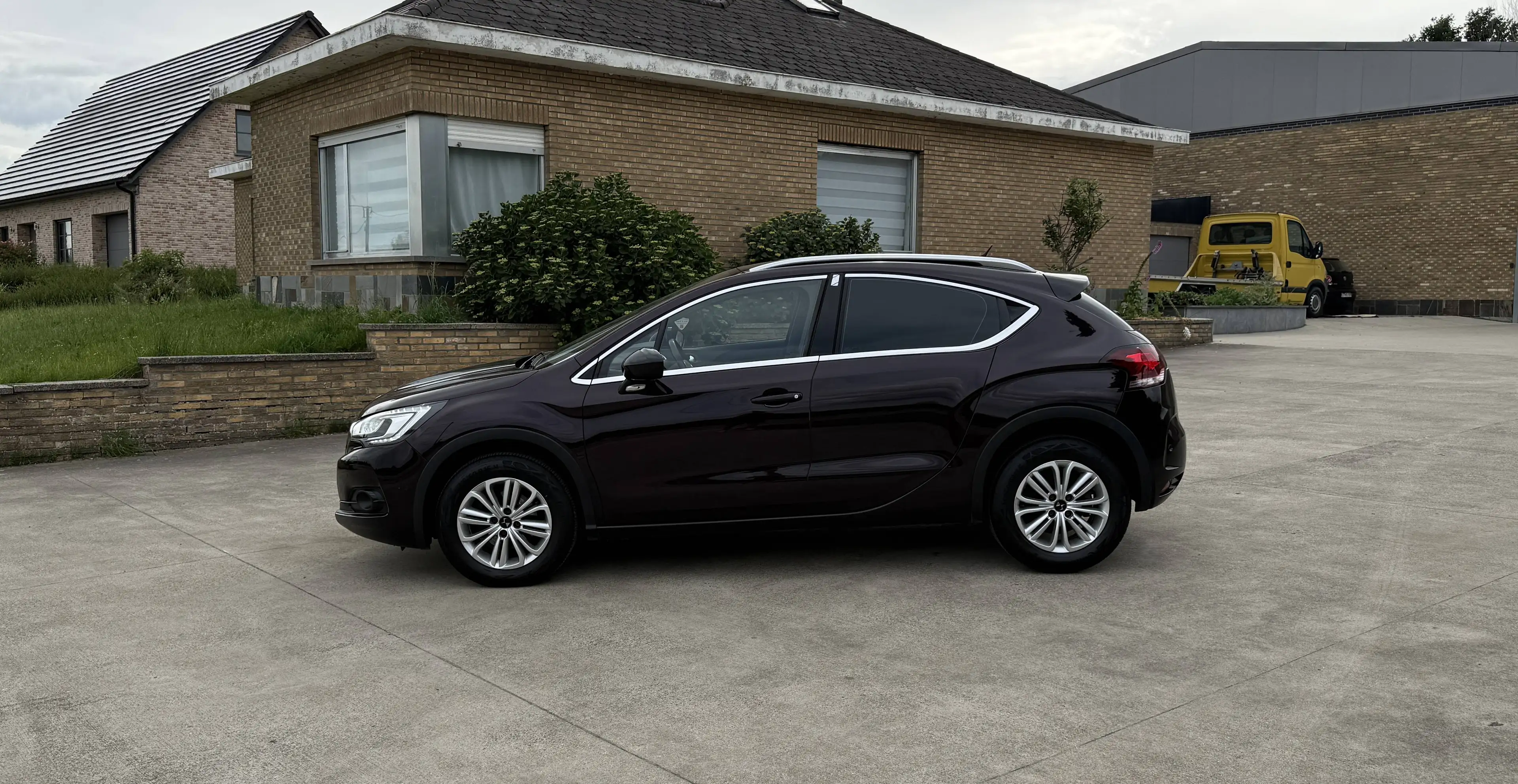 DS Automobiles DS 4 Crossback 1.2i Essence ** CarPlay - Caméra ** GAR 12M — photo 9