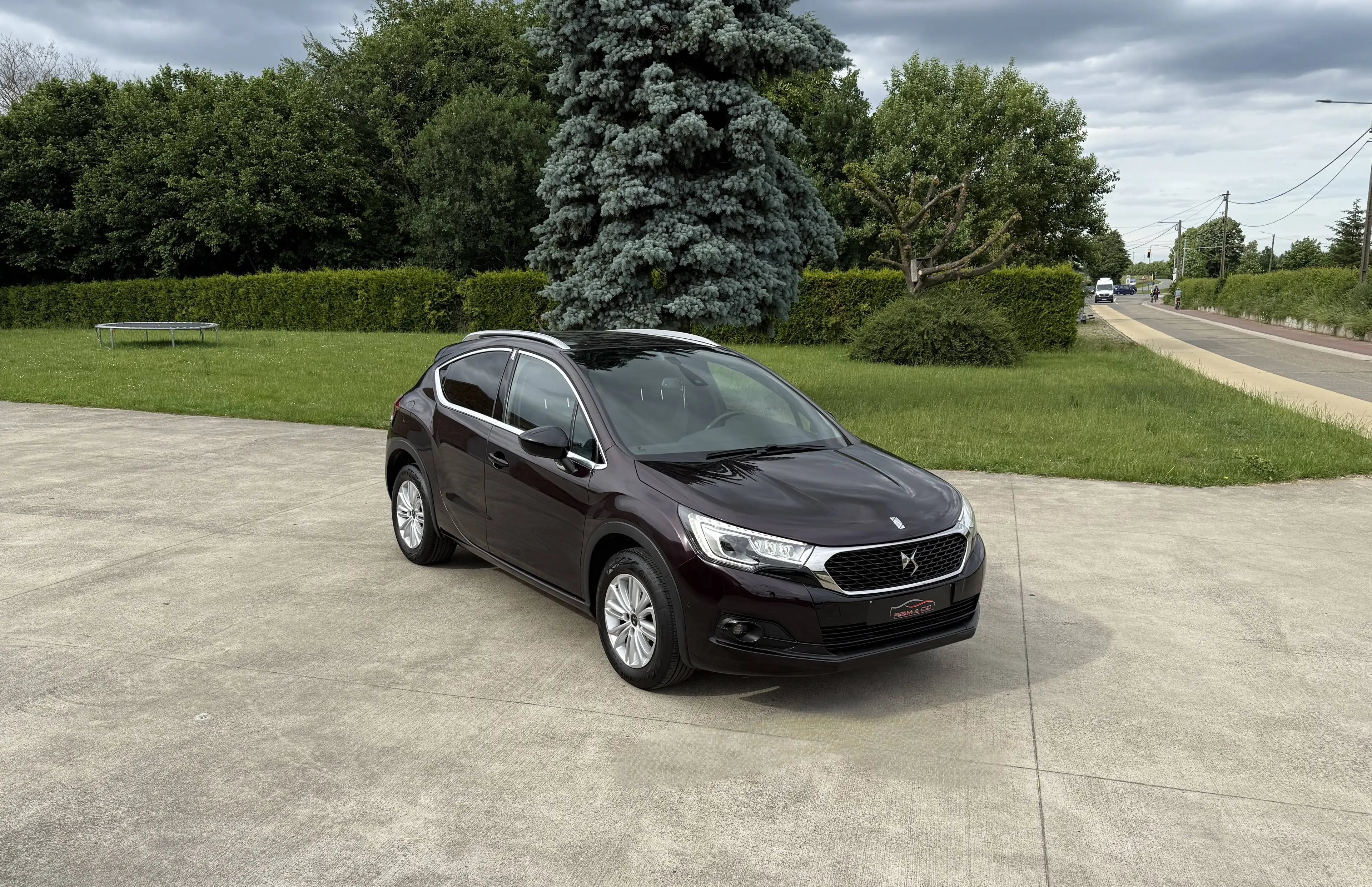 DS Automobiles DS 4 Crossback 1.2i Essence ** CarPlay - Caméra ** GAR 12M