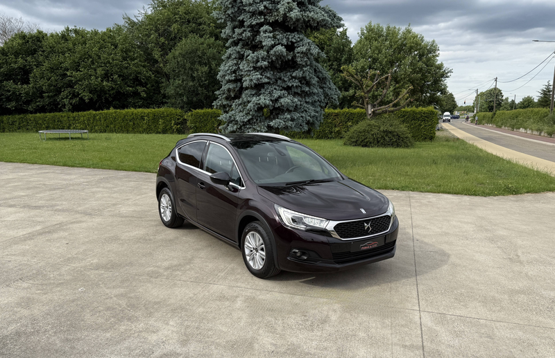 DS Automobiles DS 4 Crossback 1.2i Essence ** CarPlay - Caméra ** GAR 12M
