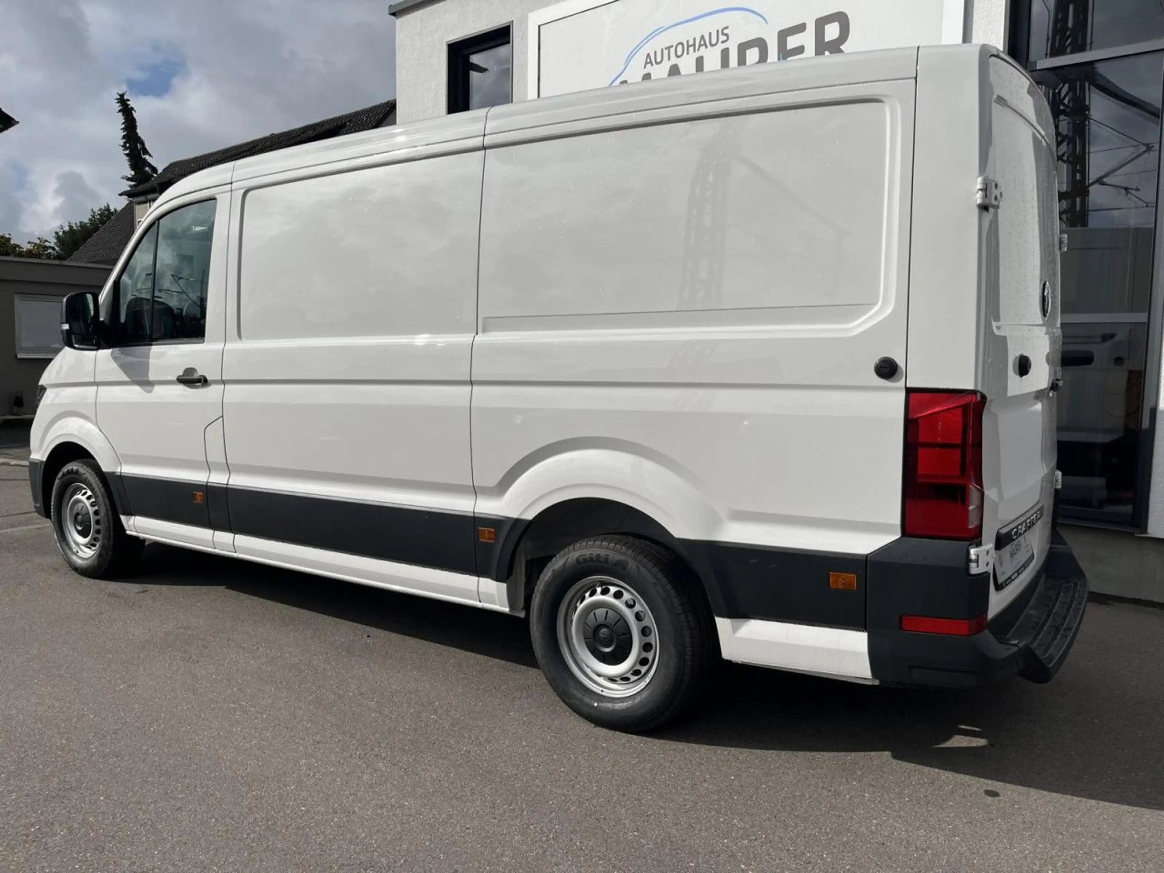 Volkswagen Crafter 30 Kasten L3H2 MR 2,0 TDI Kamera PDC App — photo 5