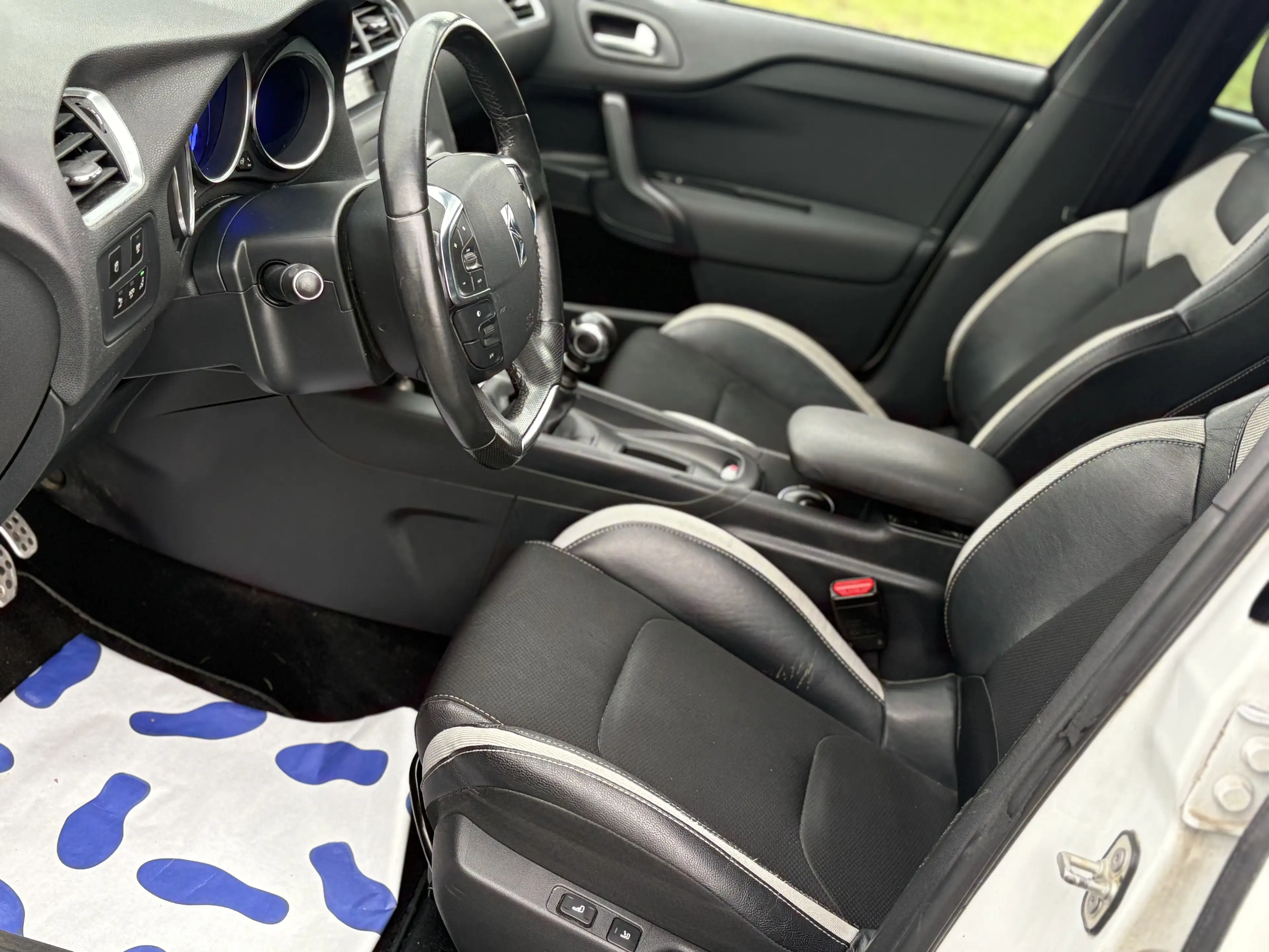 Citroen DS4 DS4 1.6 e-HDi — photo 10