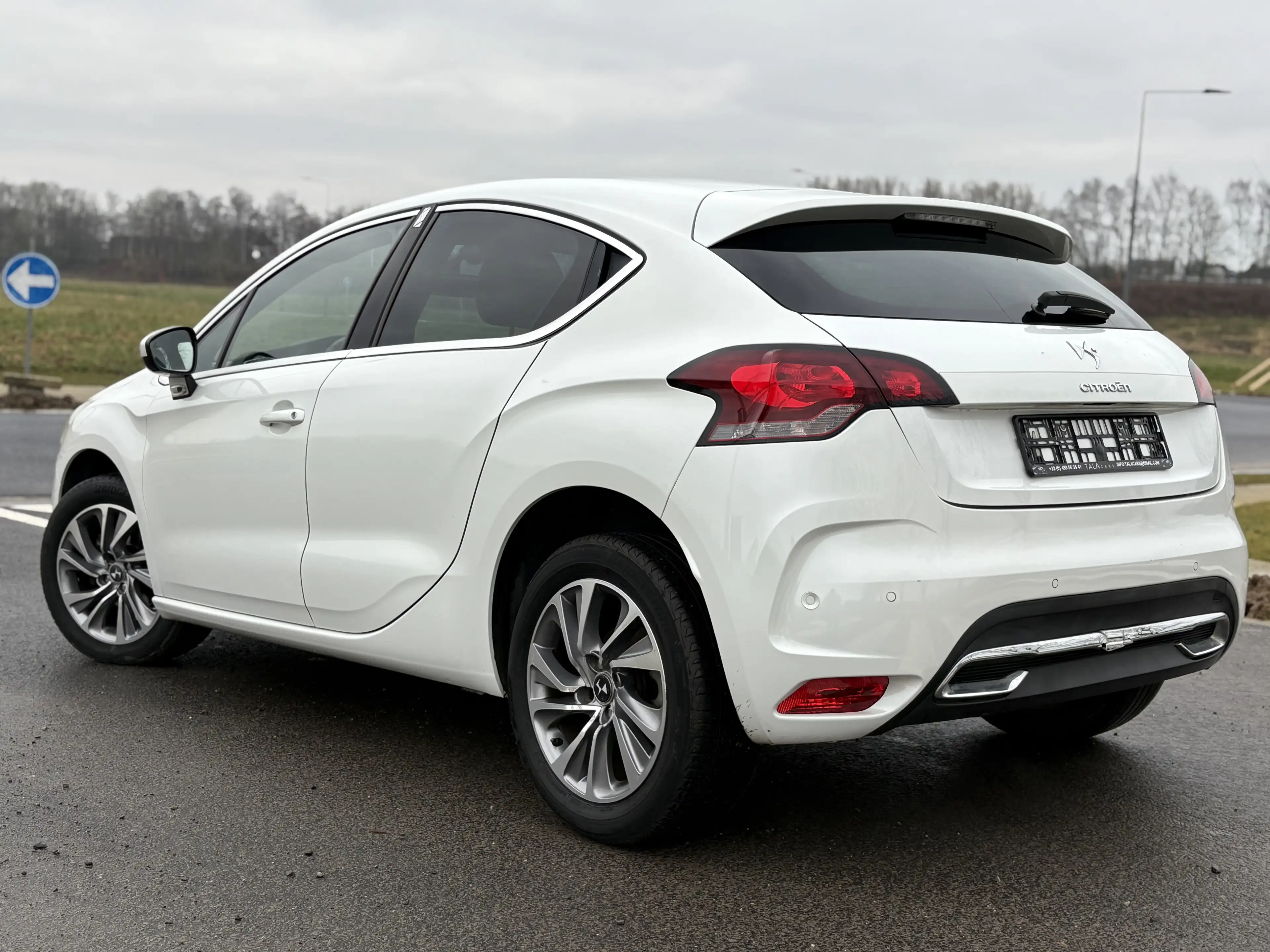 Citroen DS4 DS4 1.6 e-HDi — photo 2