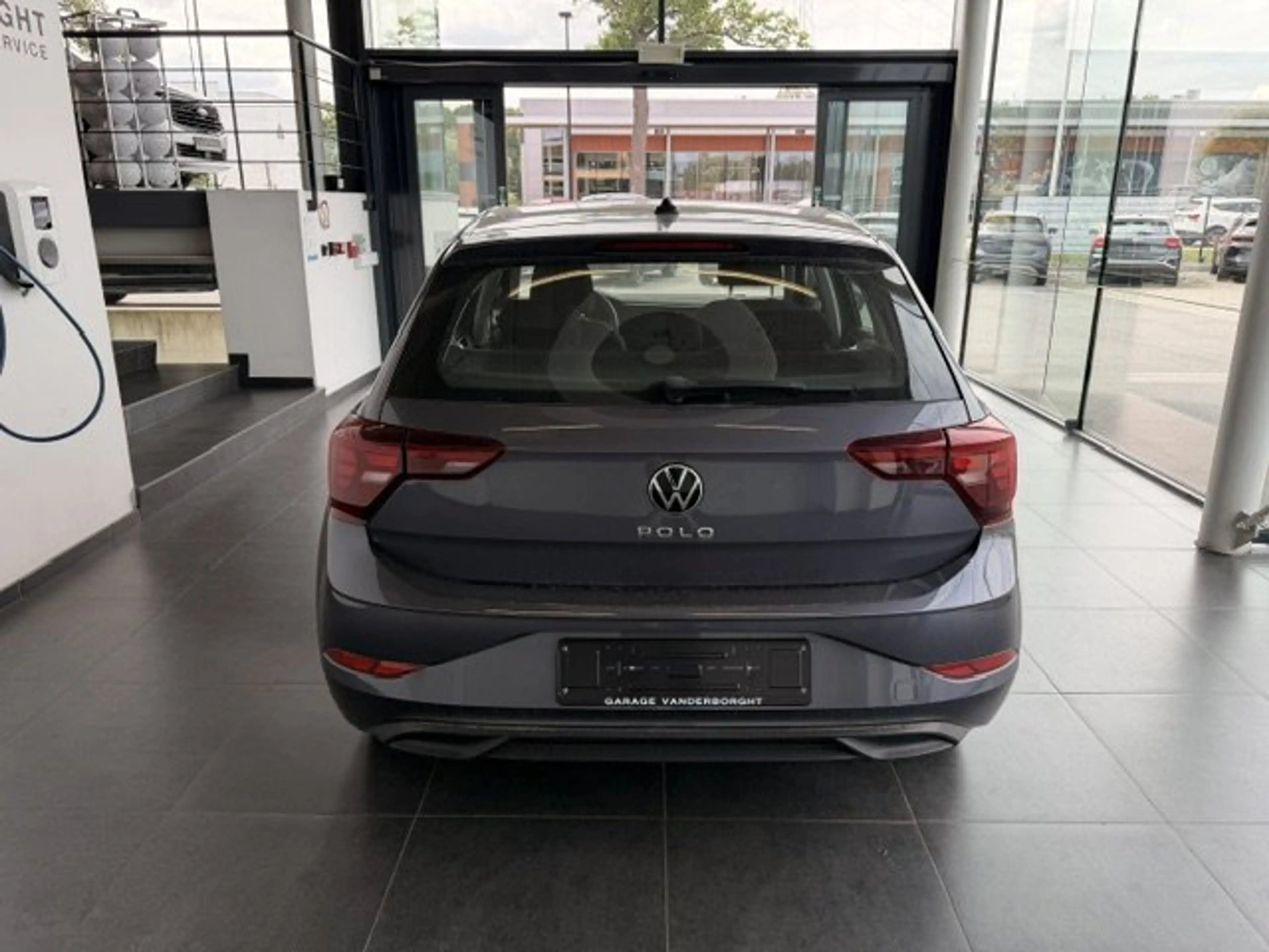 Volkswagen Polo FRECH 1.0 BENZINE MET SLECHTS 33000KM!!!!! — photo 6