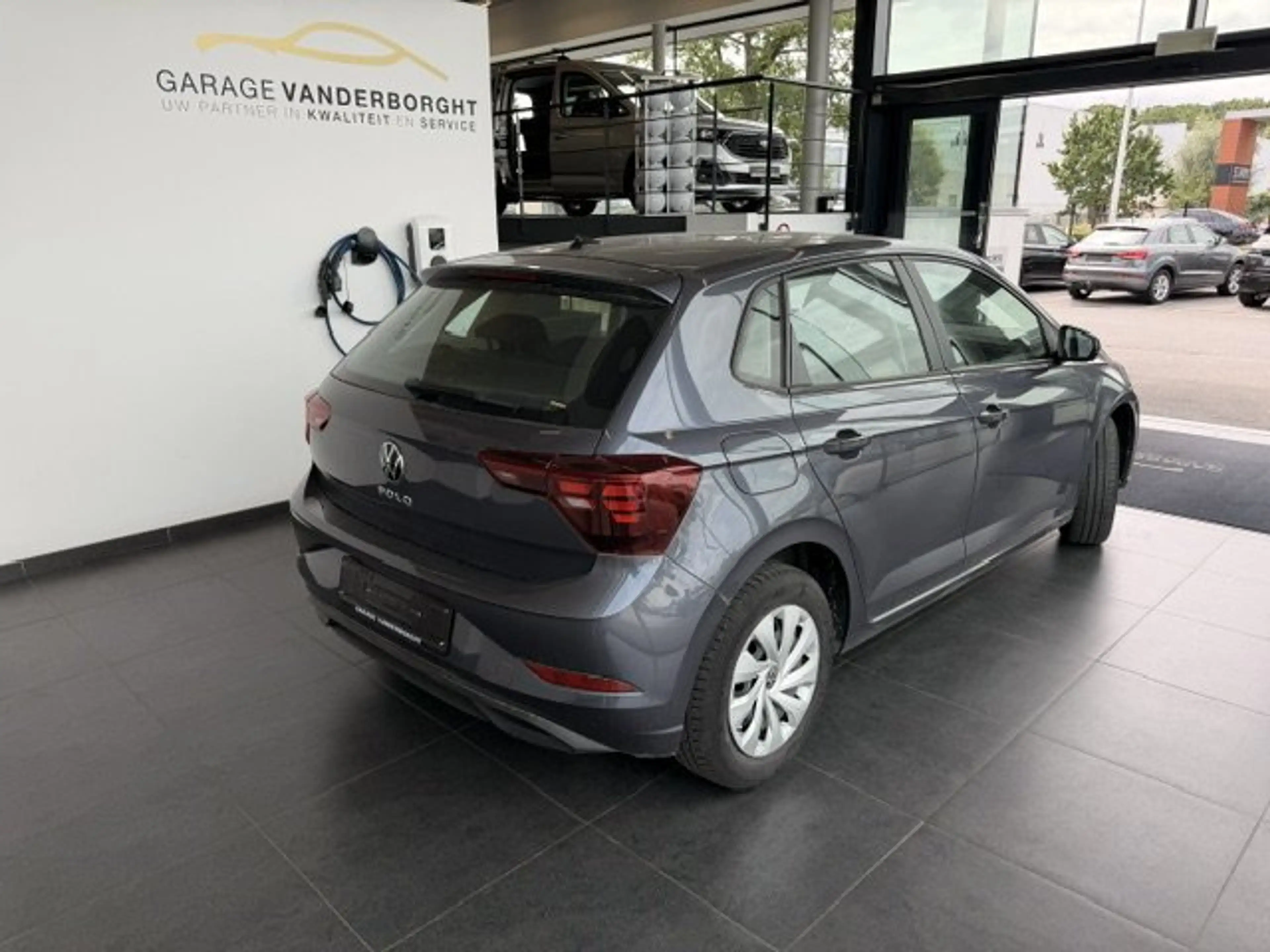 Volkswagen Polo FRECH 1.0 BENZINE MET SLECHTS 33000KM!!!!! — photo 4