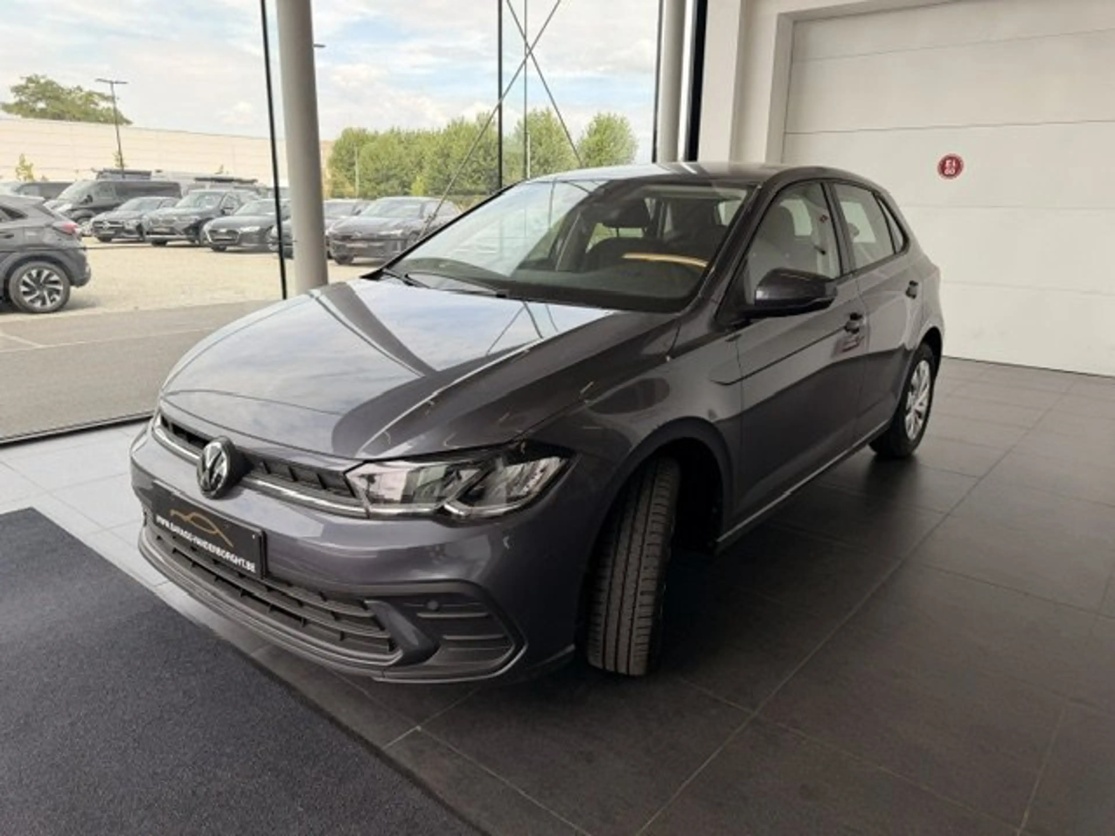 Volkswagen Polo FRECH 1.0 BENZINE MET SLECHTS 33000KM!!!!! — photo 3
