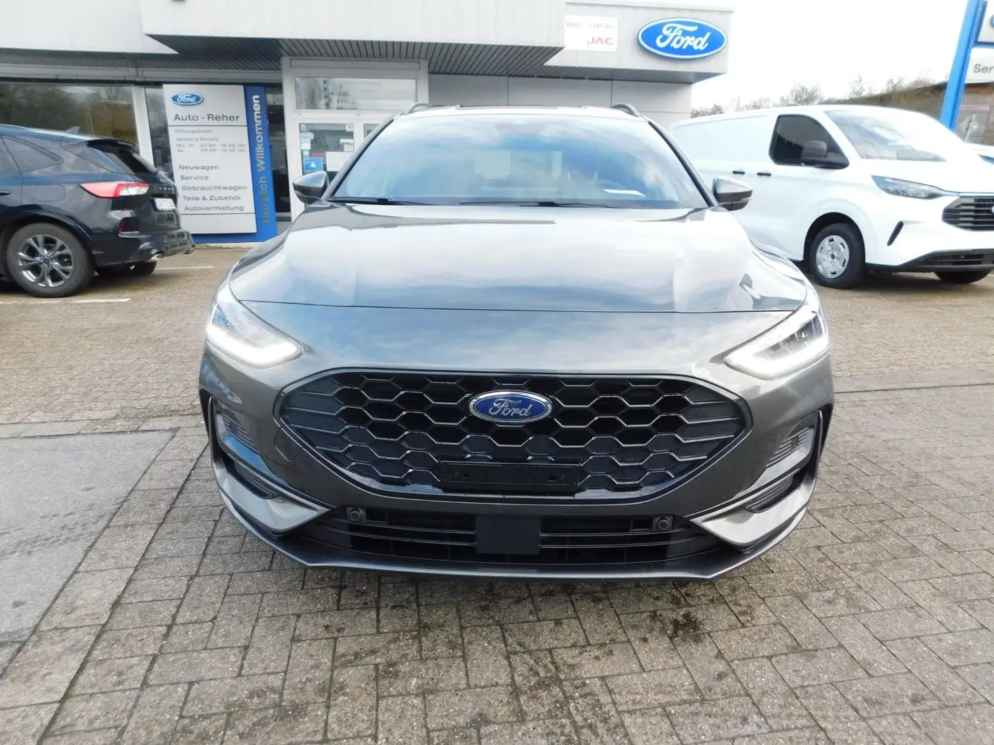 Ford Focus ST-Line X Automatik Navi/Winter-Paket Grau - 2