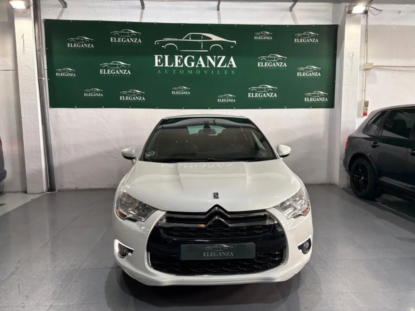Citroen DS4 1.6e-HDi STT Style Limited Ed. Y 115 Blanco - 2