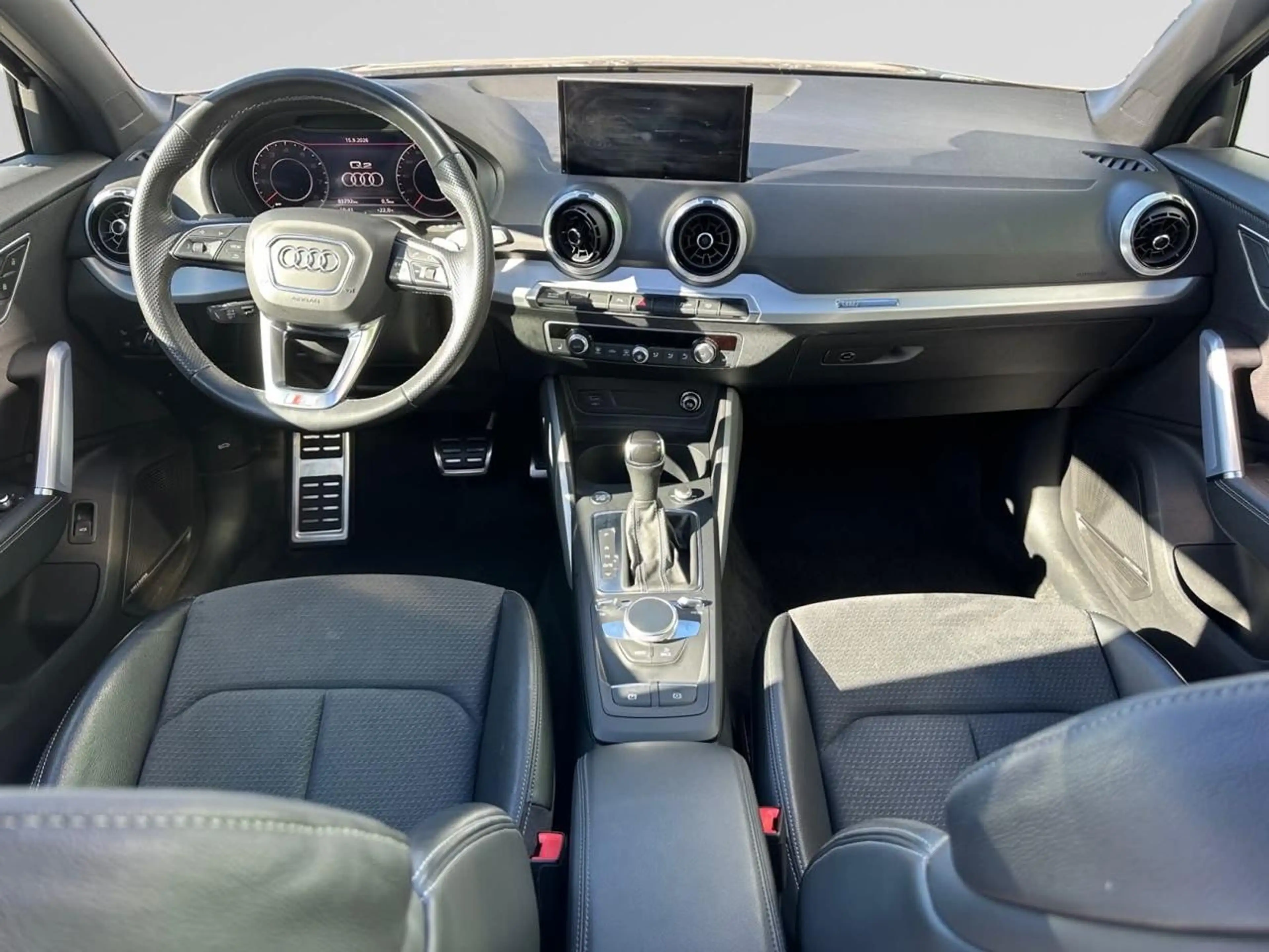 Audi Q2 35 TFSI Business Edition S line S tronic — photo 11