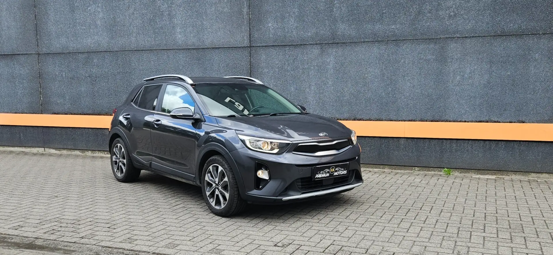 Kia Stonic 1.6 CRDi /NAVI/LEDER/DRIVING ASSIST/*COMFORT ACCES Szary - 1