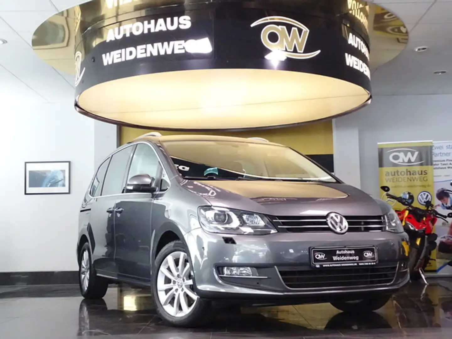 Volkswagen Sharan 2.0 TDI 4Motion DSG Leder.Cam AHK 7Sitzer Gris - 2
