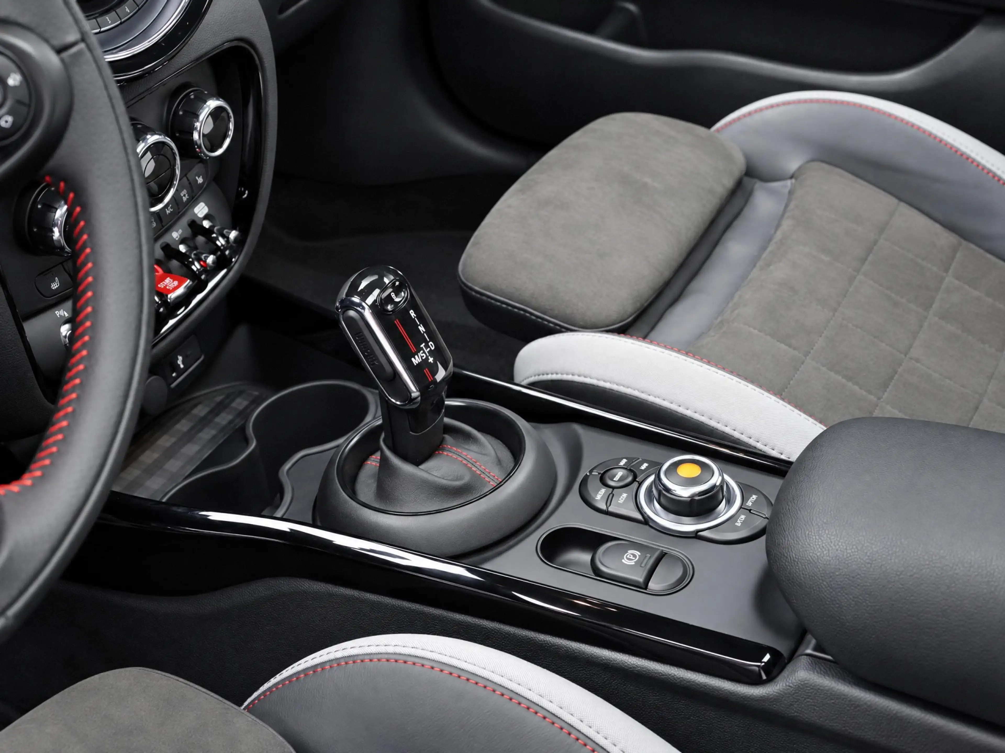 MINI John Cooper Works Clubman JCW ALL4 Automaat / Panoramadak / JCW Sportstoelen — photo 13