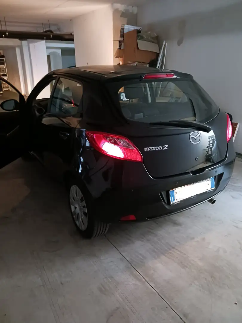 Mazda 2 2 5p 1.3 Play 75cv Nero - 2