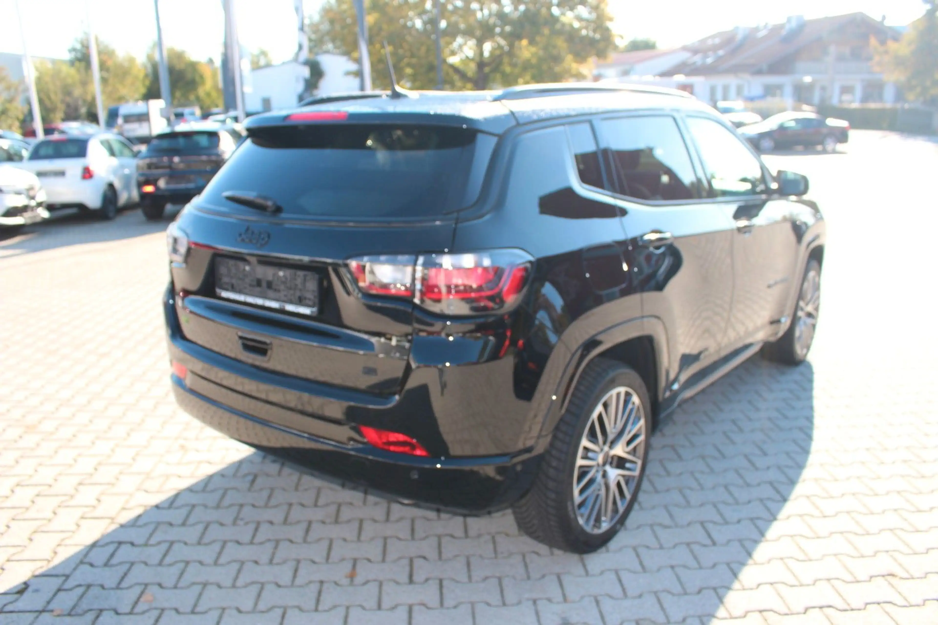 Jeep Compass Summit Mild-Hybrid FWD 360°KAM/LED/8FACH — photo 8