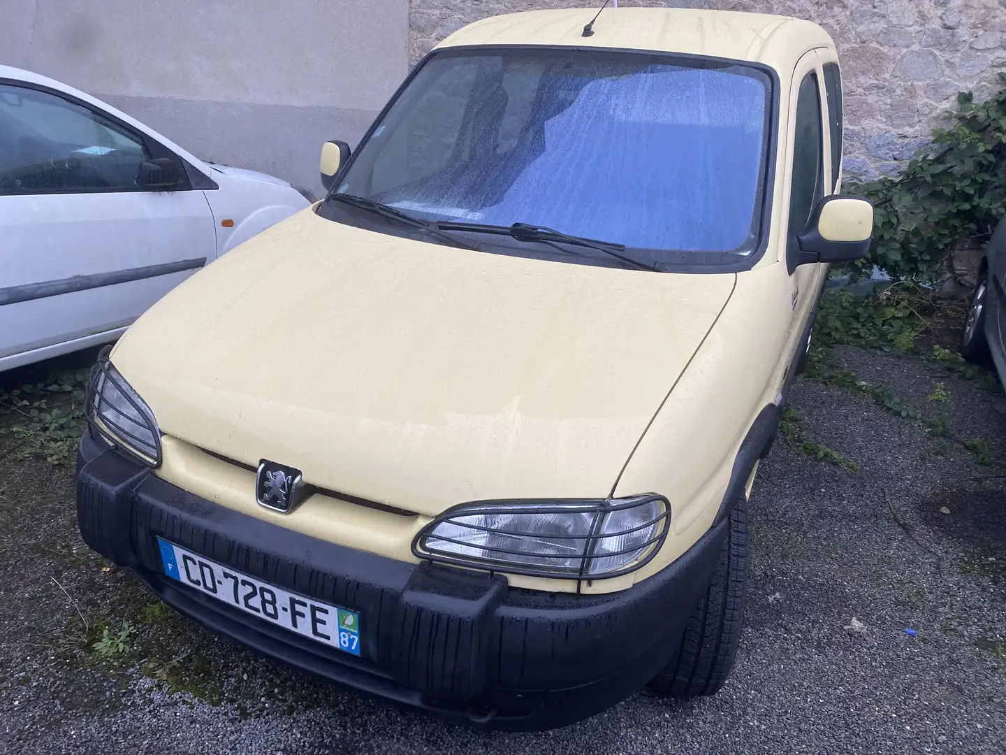Peugeot Partner 2.0 HDi Ushuaia - 2