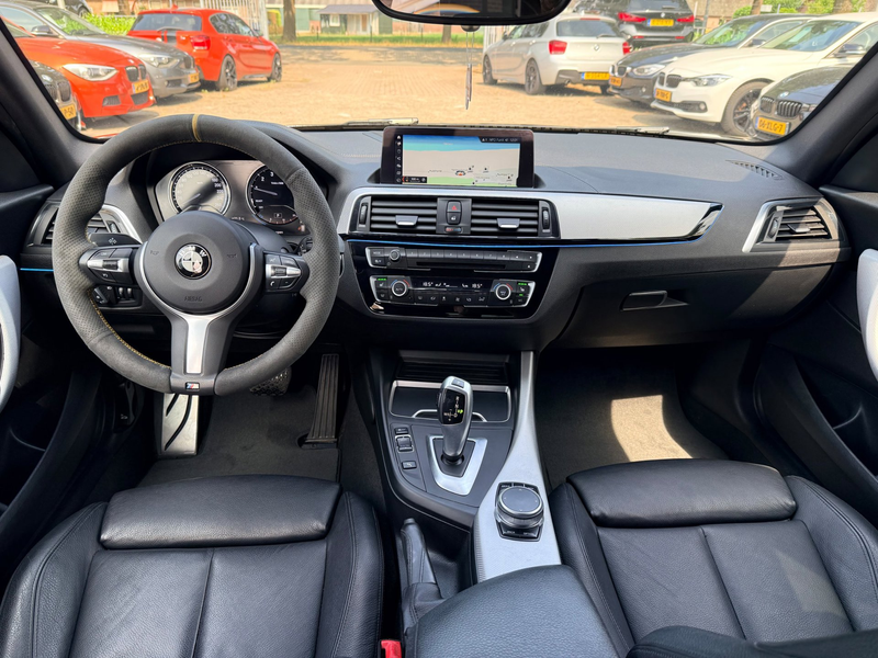 BMW 118 1-serie 118i Edition M Sport Shadow High Executive — photo 2