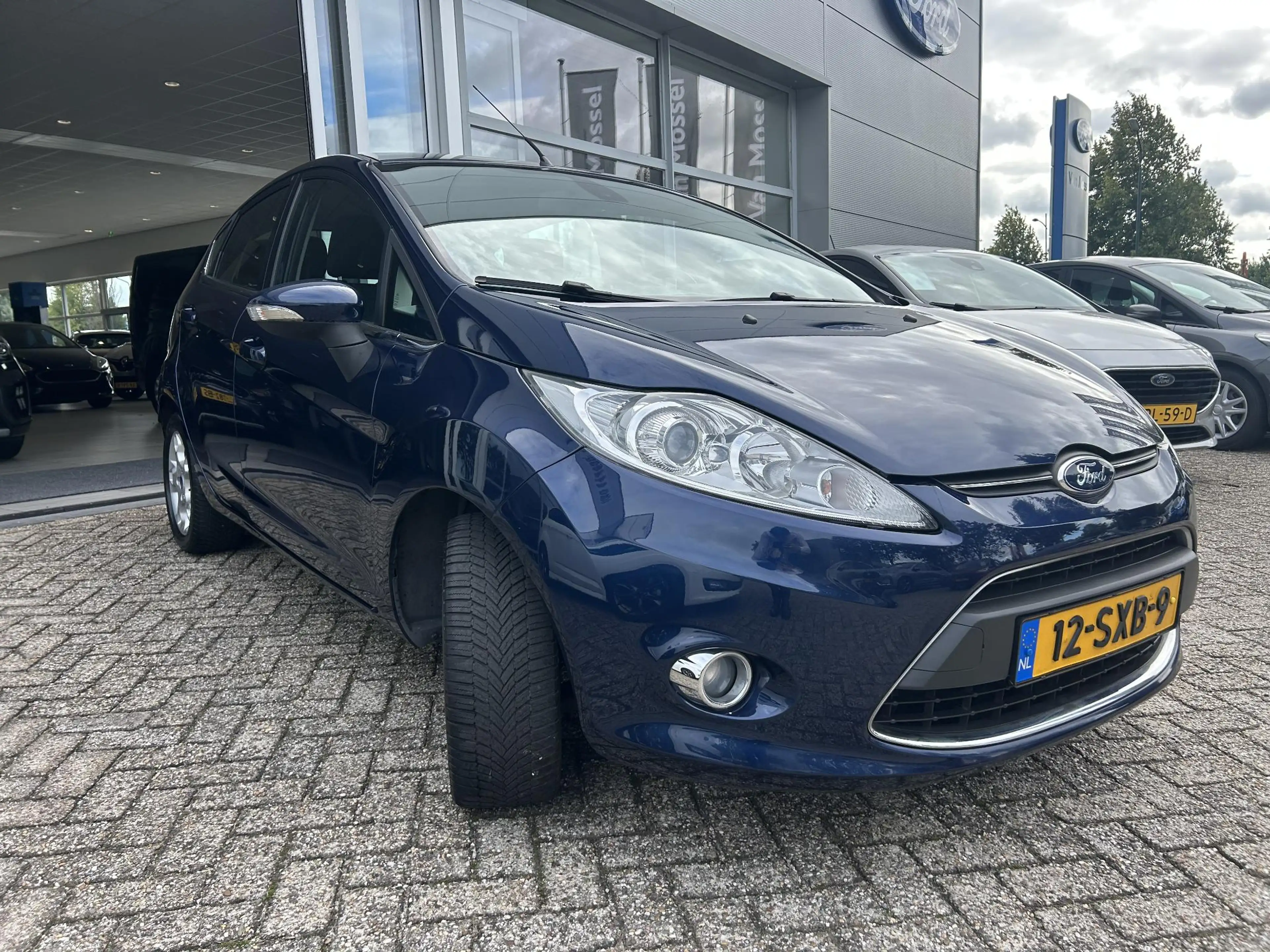 Ford Fiesta 1.25 Titanium — photo 7