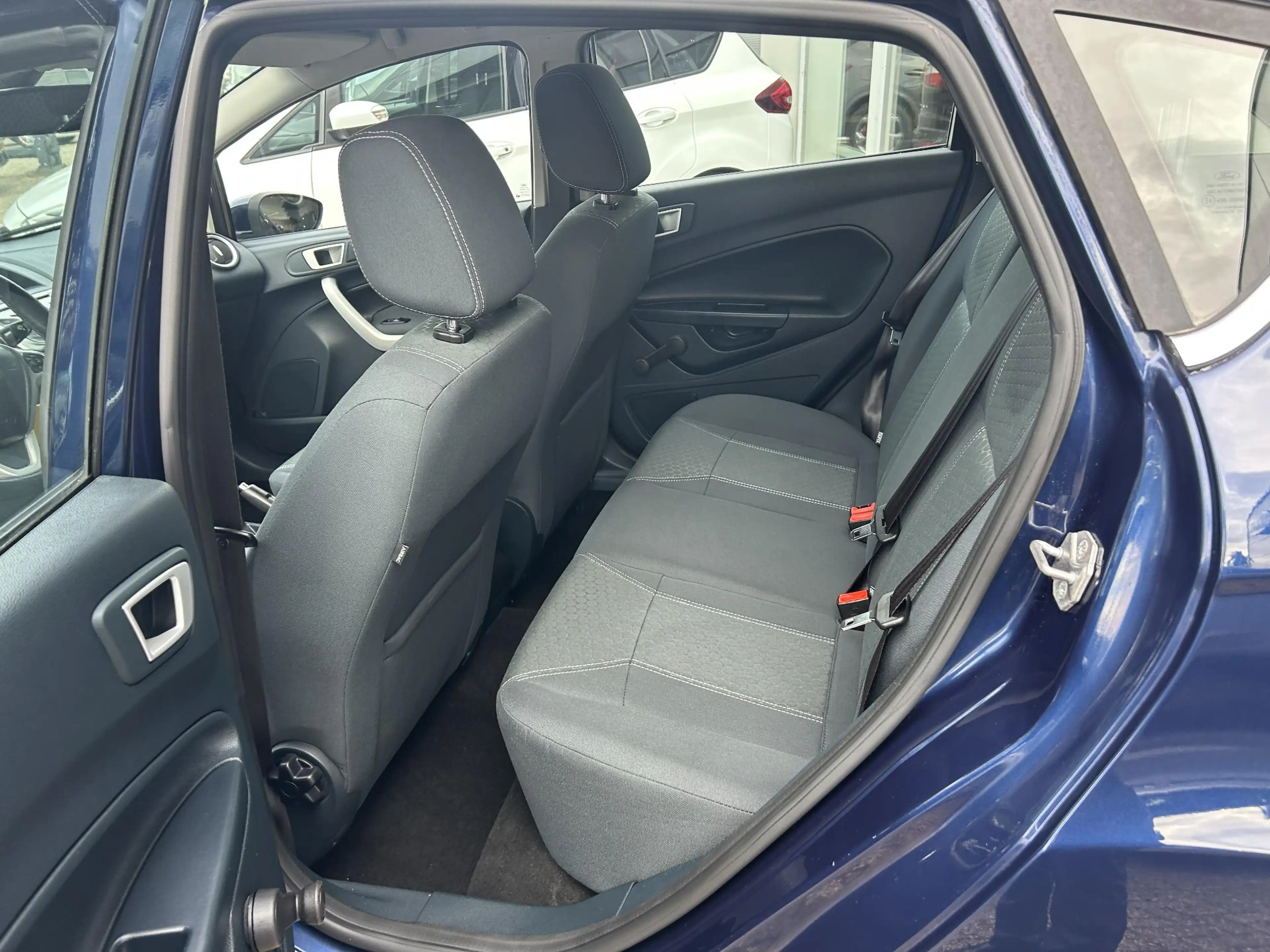 Ford Fiesta 1.25 Titanium — photo 11