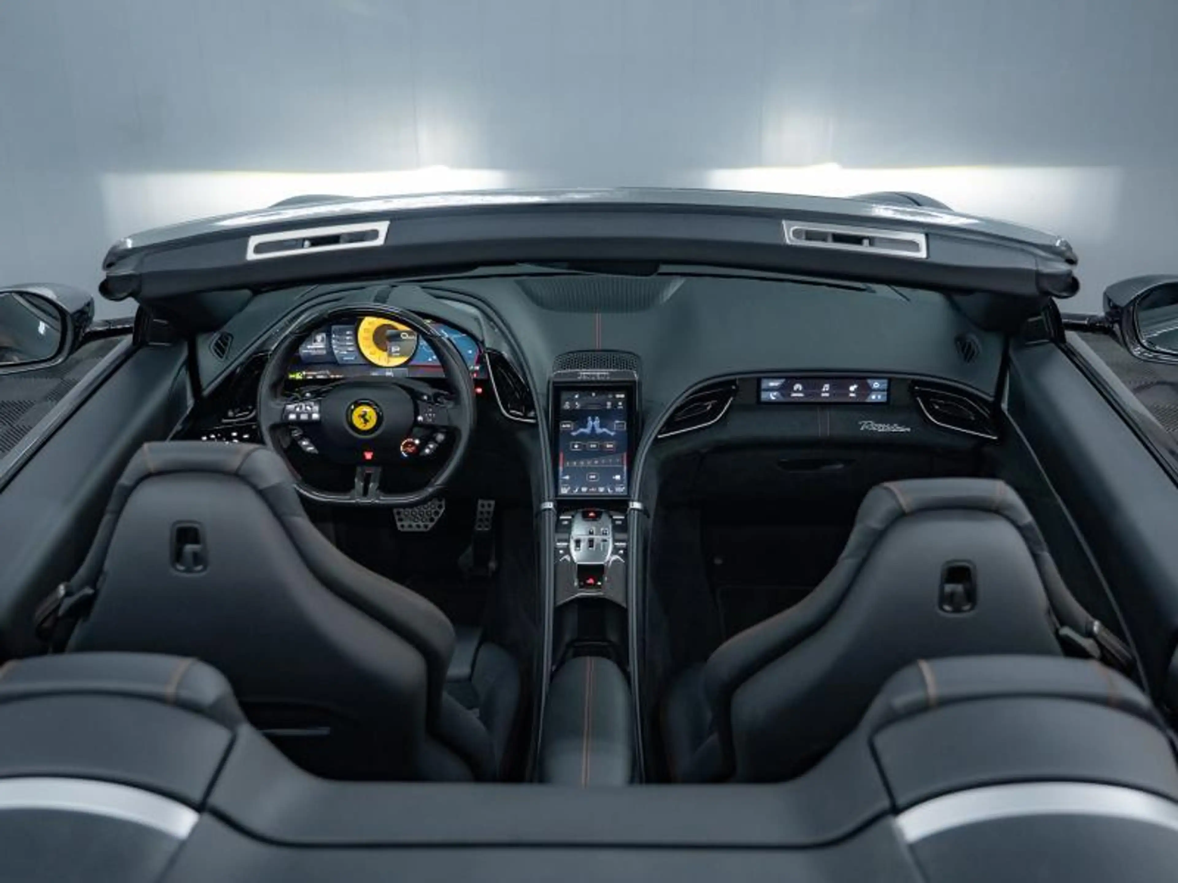 Ferrari Roma Spider — photo 9