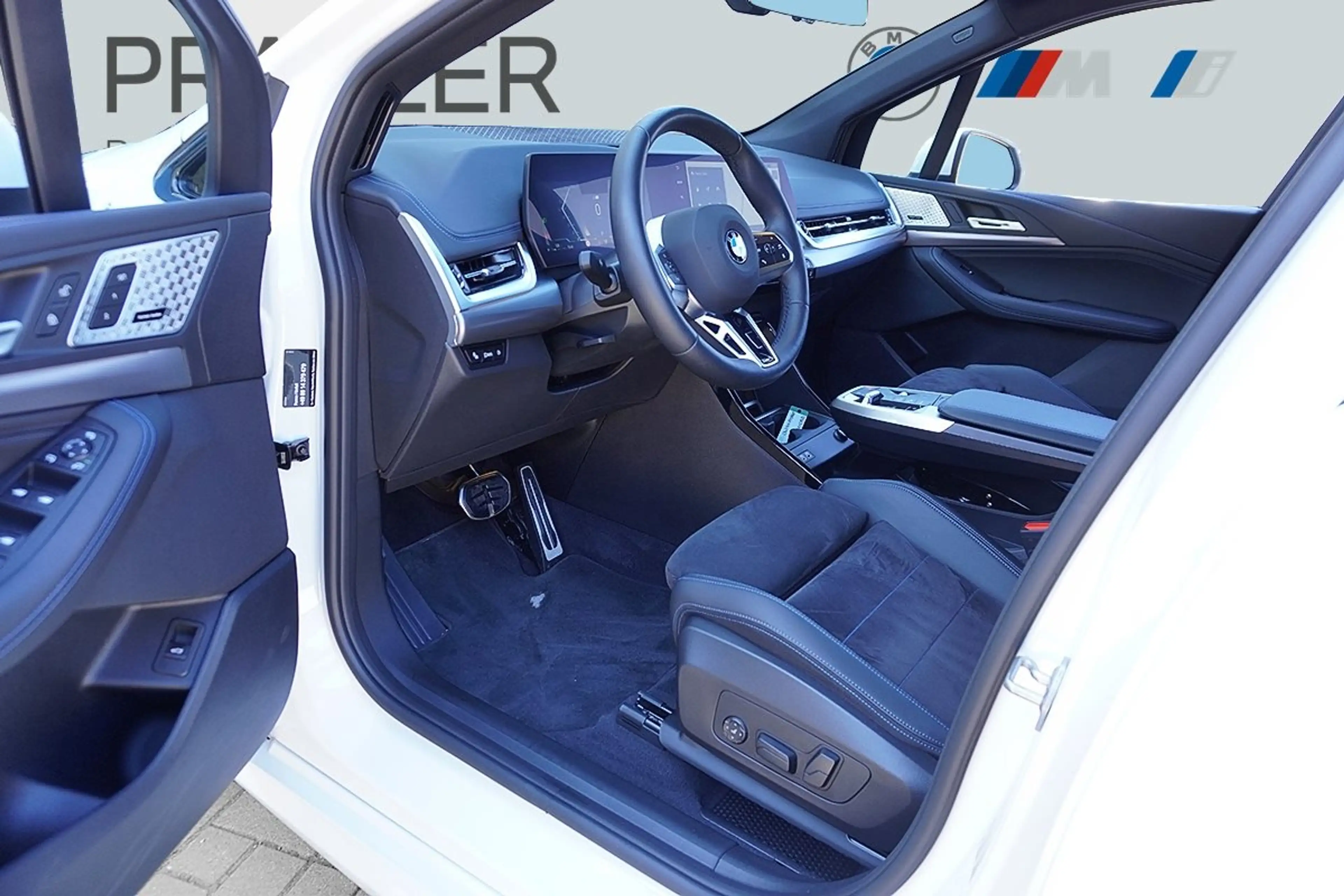 BMW 218 i Active Tourer AKTIONSZINS 0,99% eff M Sport AHK — photo 3