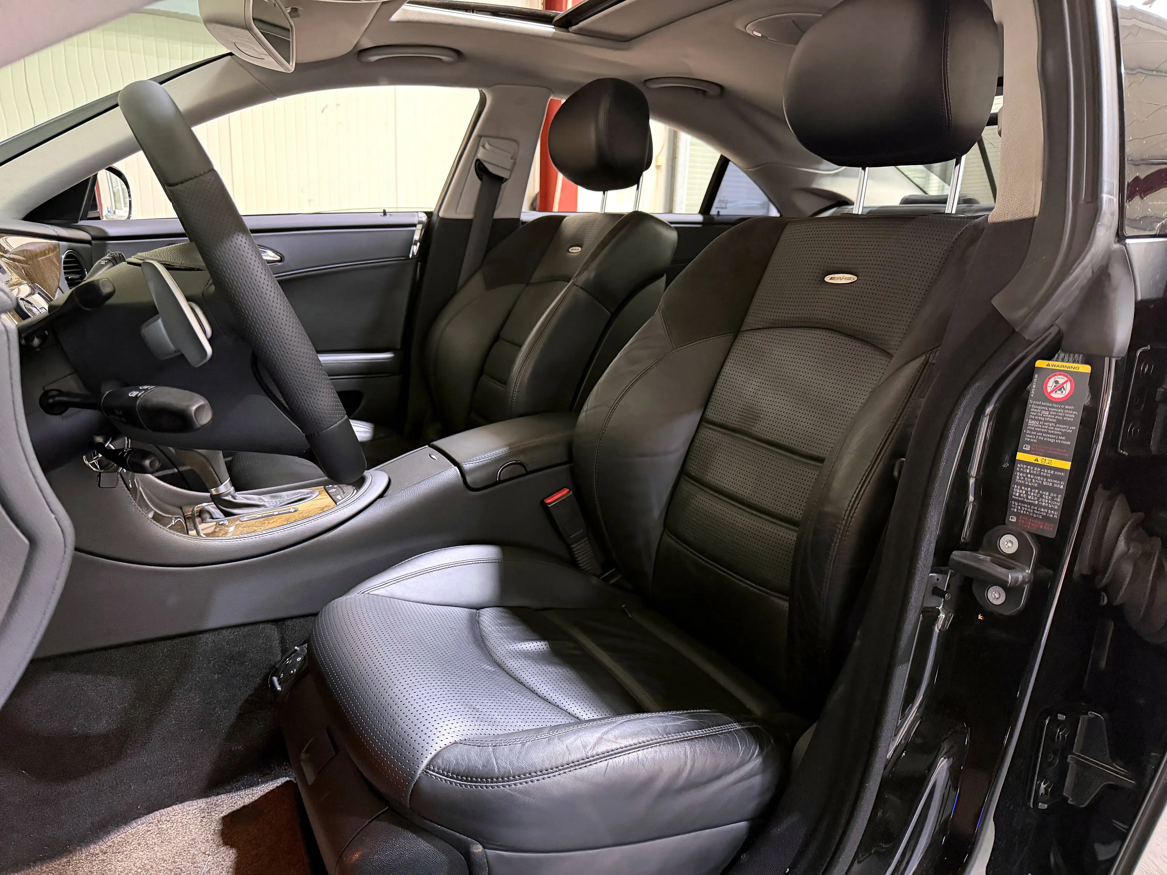 Mercedes-Benz CLS 63 AMG CLS 63 AMG*HARMANKARDON*SCHIEBEDACH*FACELIFT* — photo 10