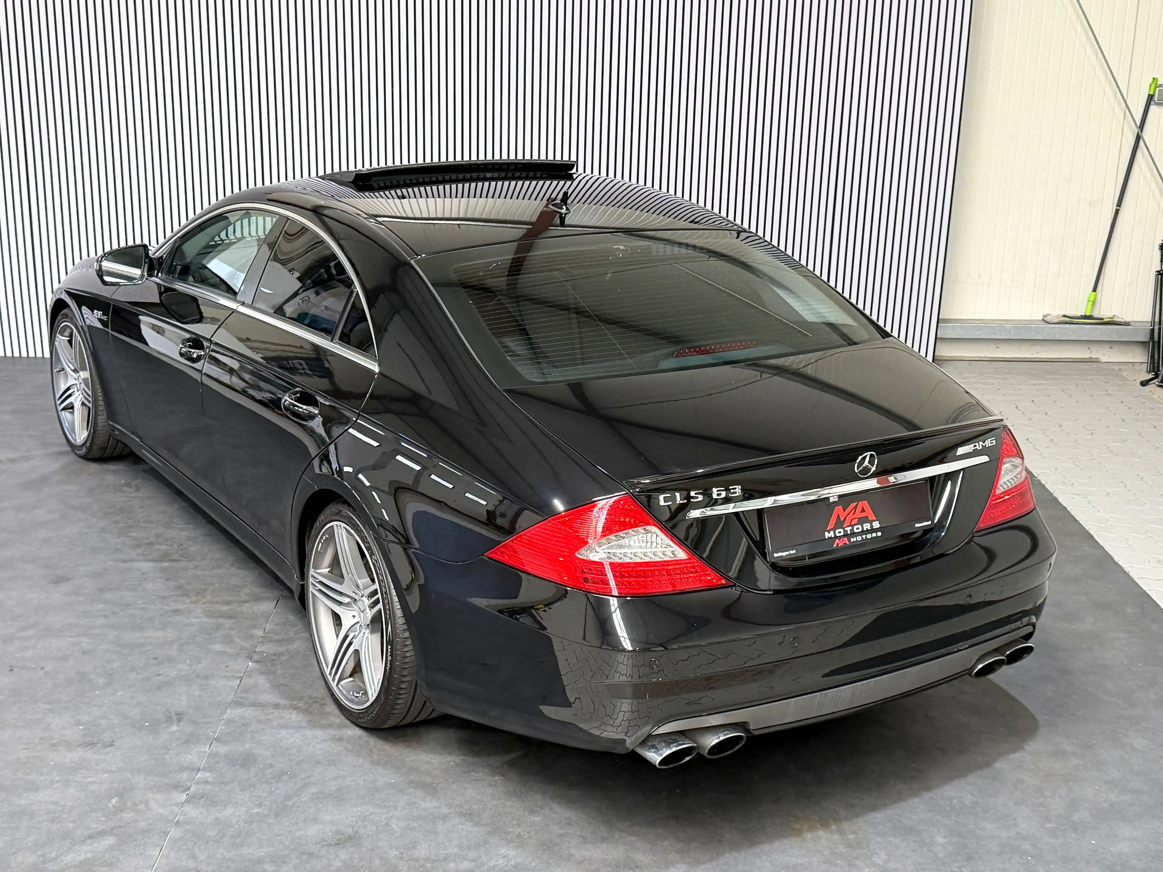 Mercedes-Benz CLS 63 AMG CLS 63 AMG*HARMANKARDON*SCHIEBEDACH*FACELIFT* — photo 9