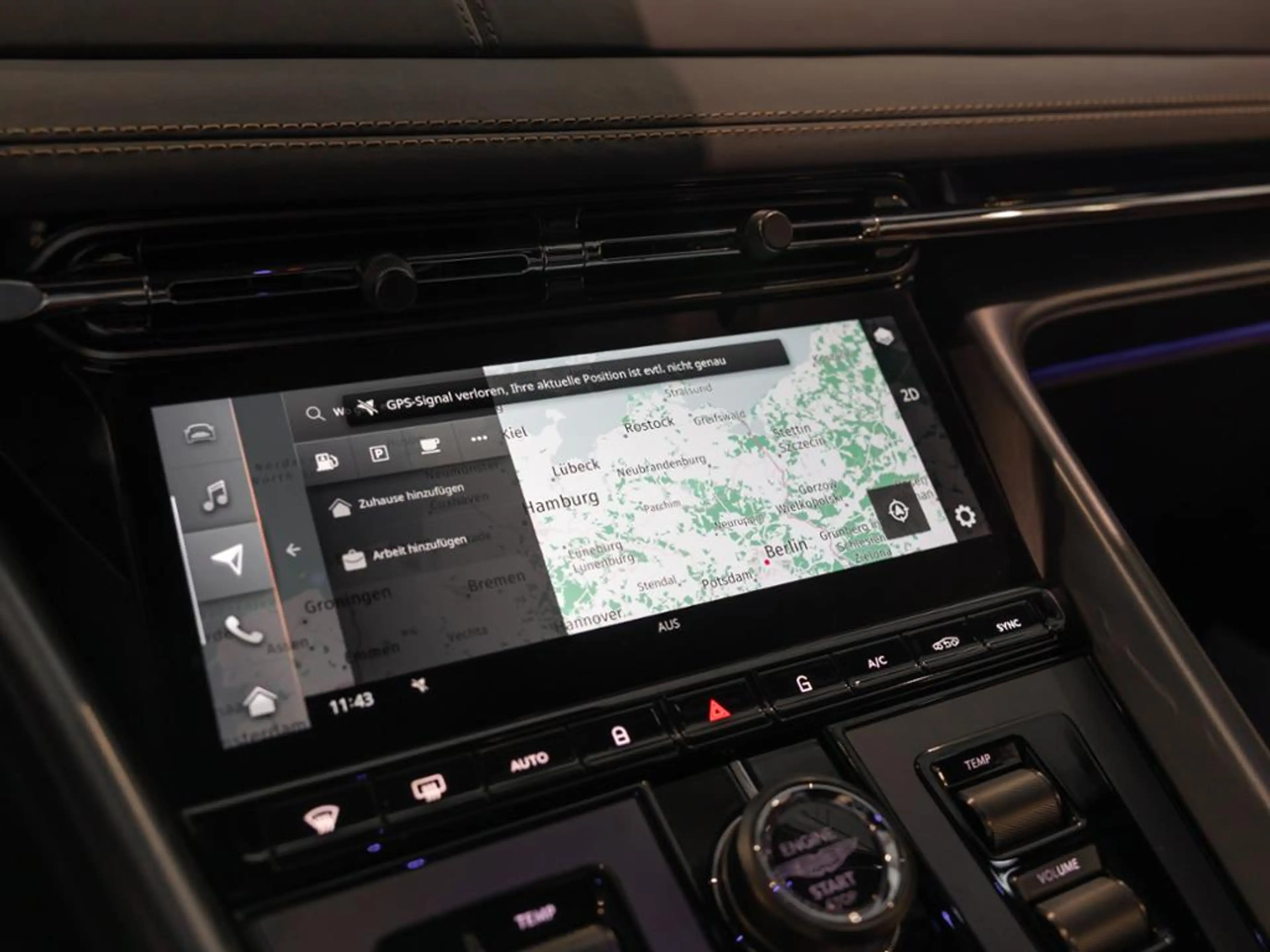 Aston Martin DB12 Coupe Aston Martin Hamburg — photo 10