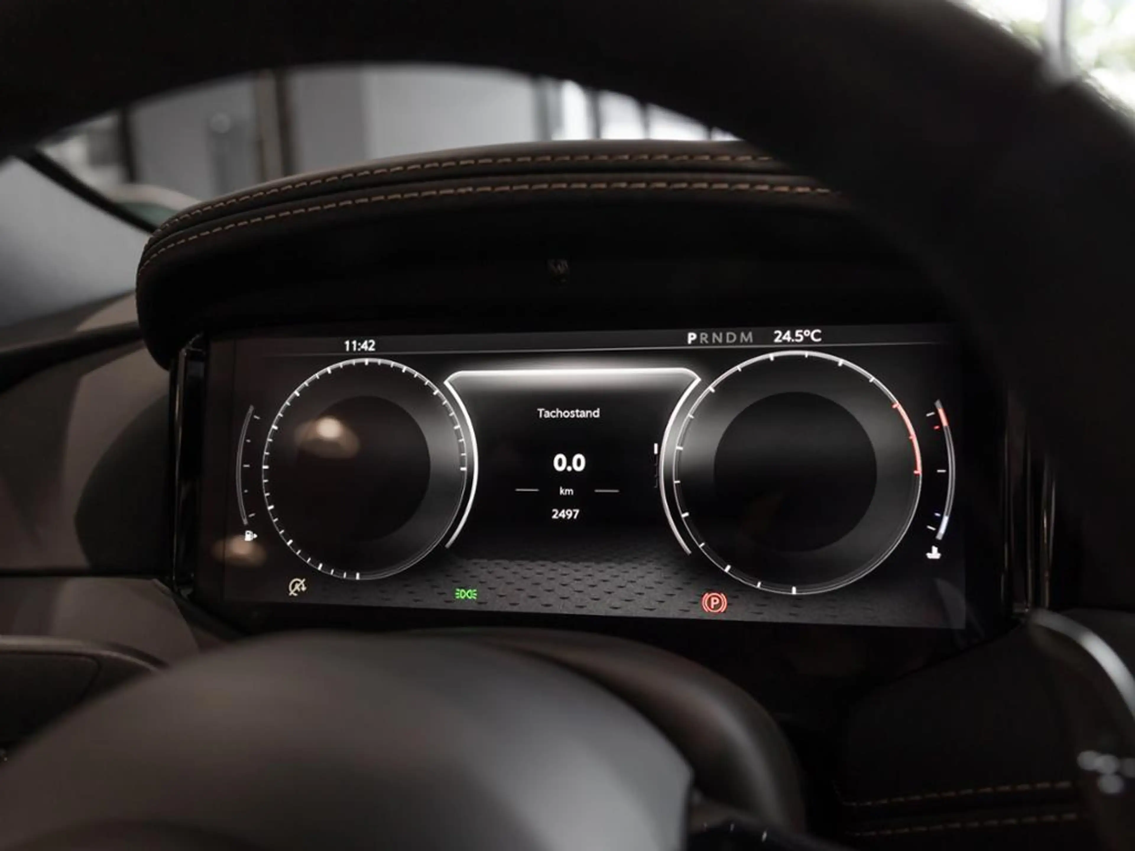 Aston Martin DB12 Coupe Aston Martin Hamburg — photo 6