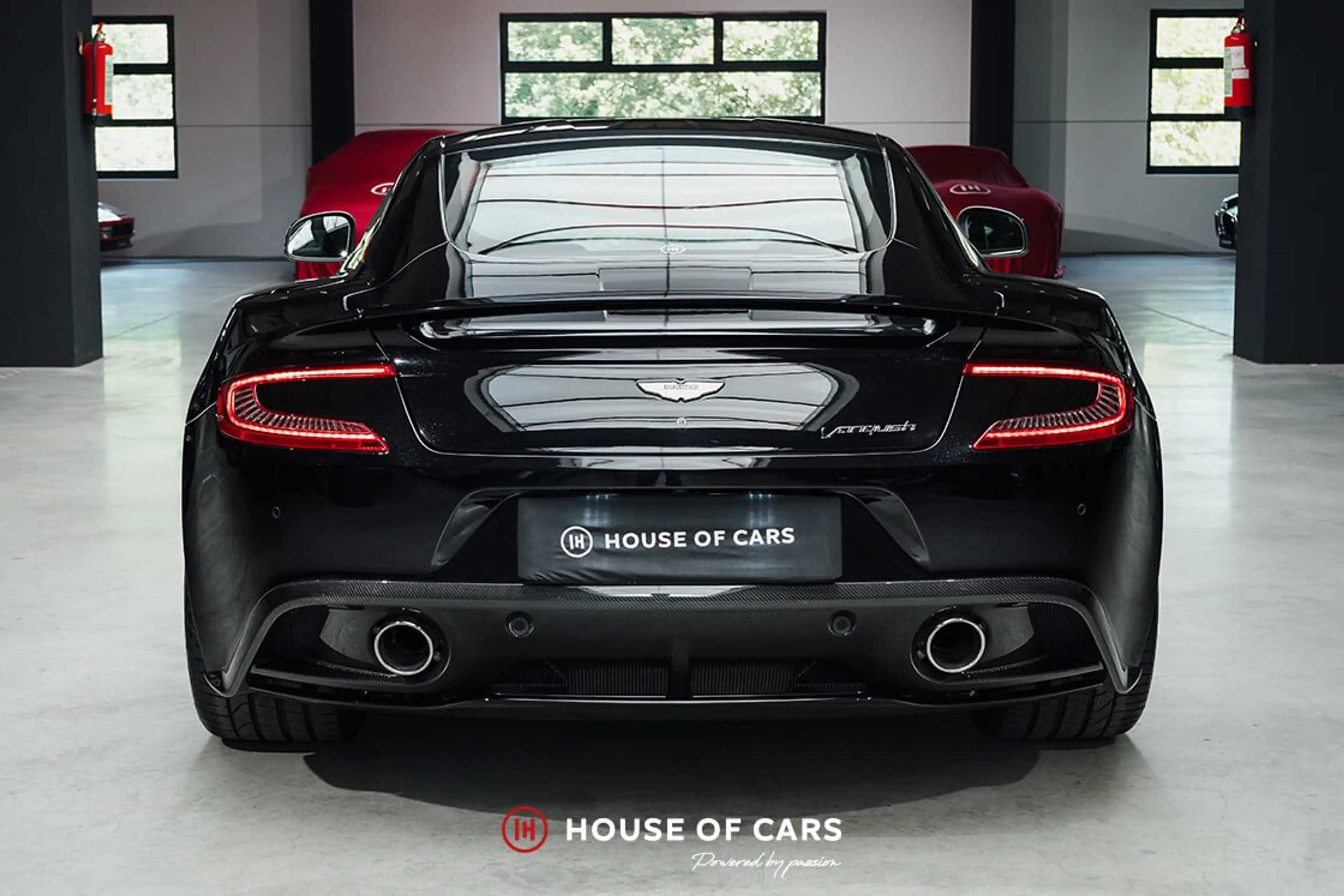 Aston Martin Vanquish II 2+2 TOUCHTRONIC III JUST SERVICED — photo 8