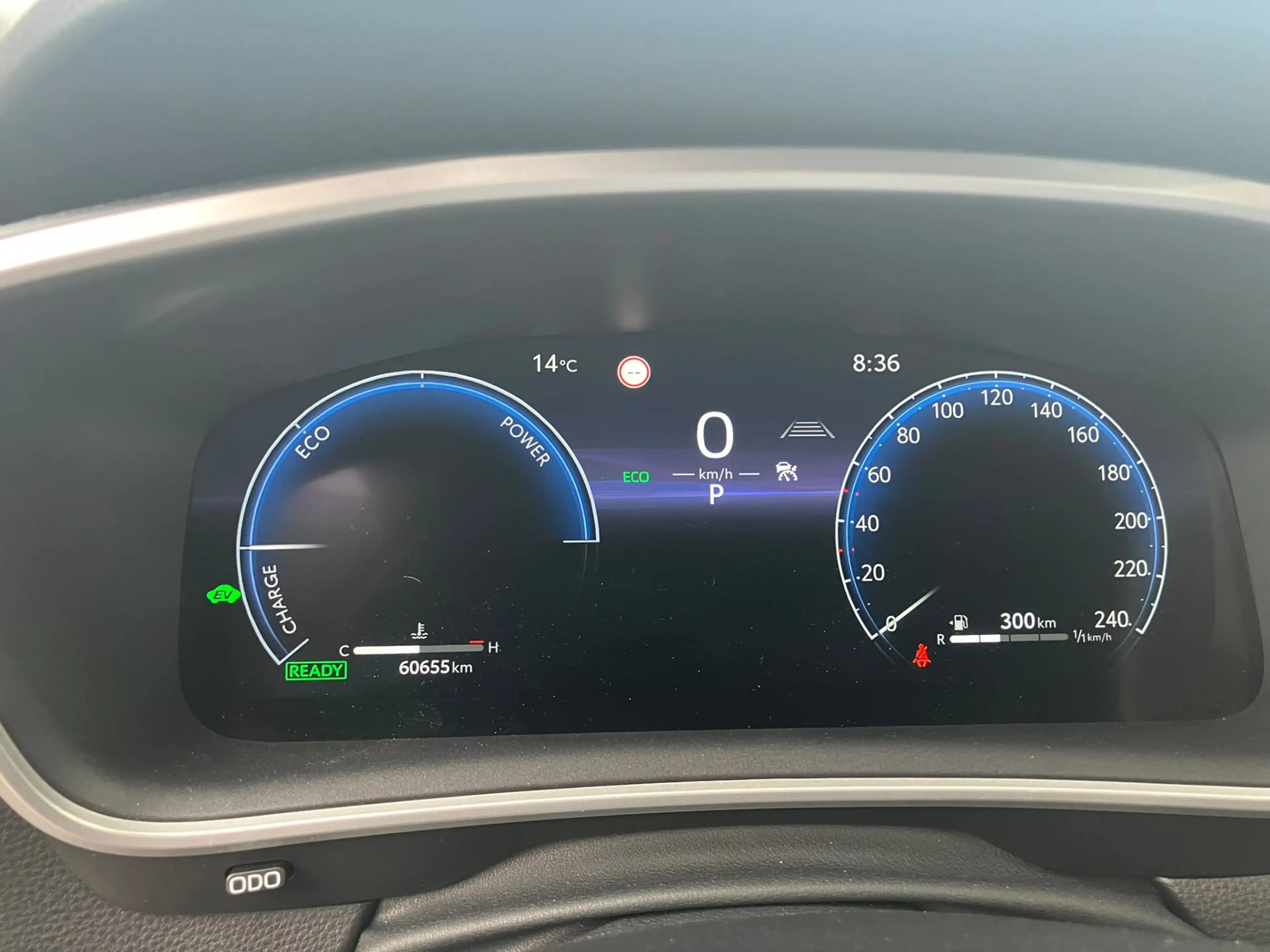 Toyota Corolla Cross 2.0 High Power Hybrid First Edition | Stoelverwarm — photo 6