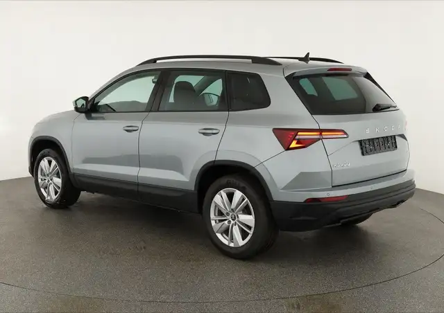 Skoda Karoq view 3