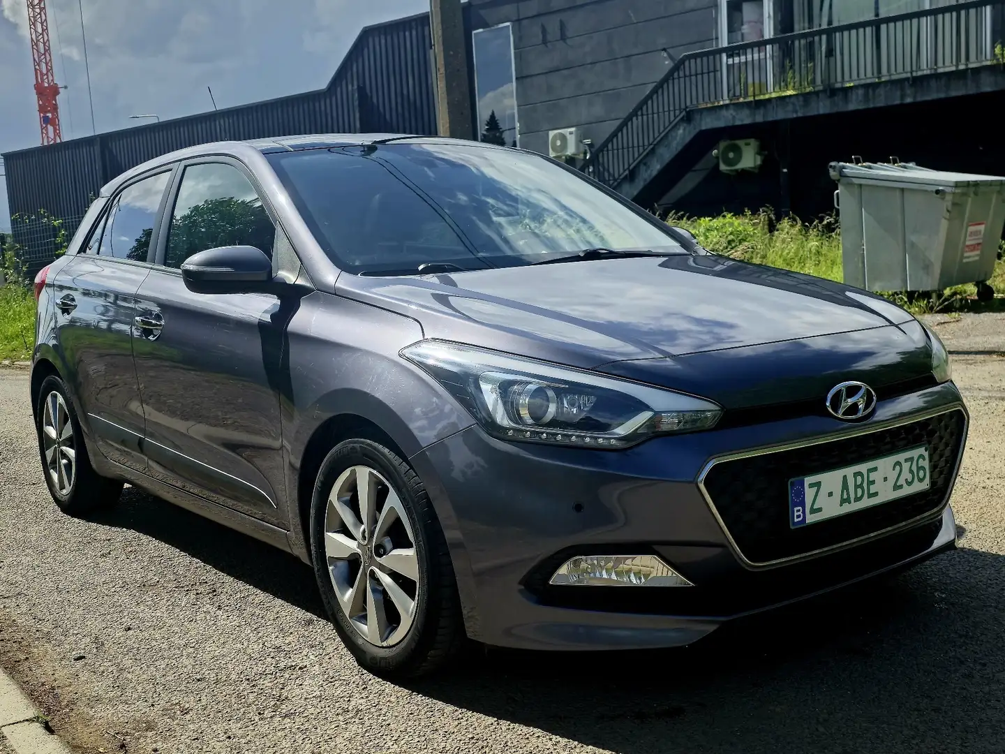 Hyundai i20 *** VENDU *** Gris - 1