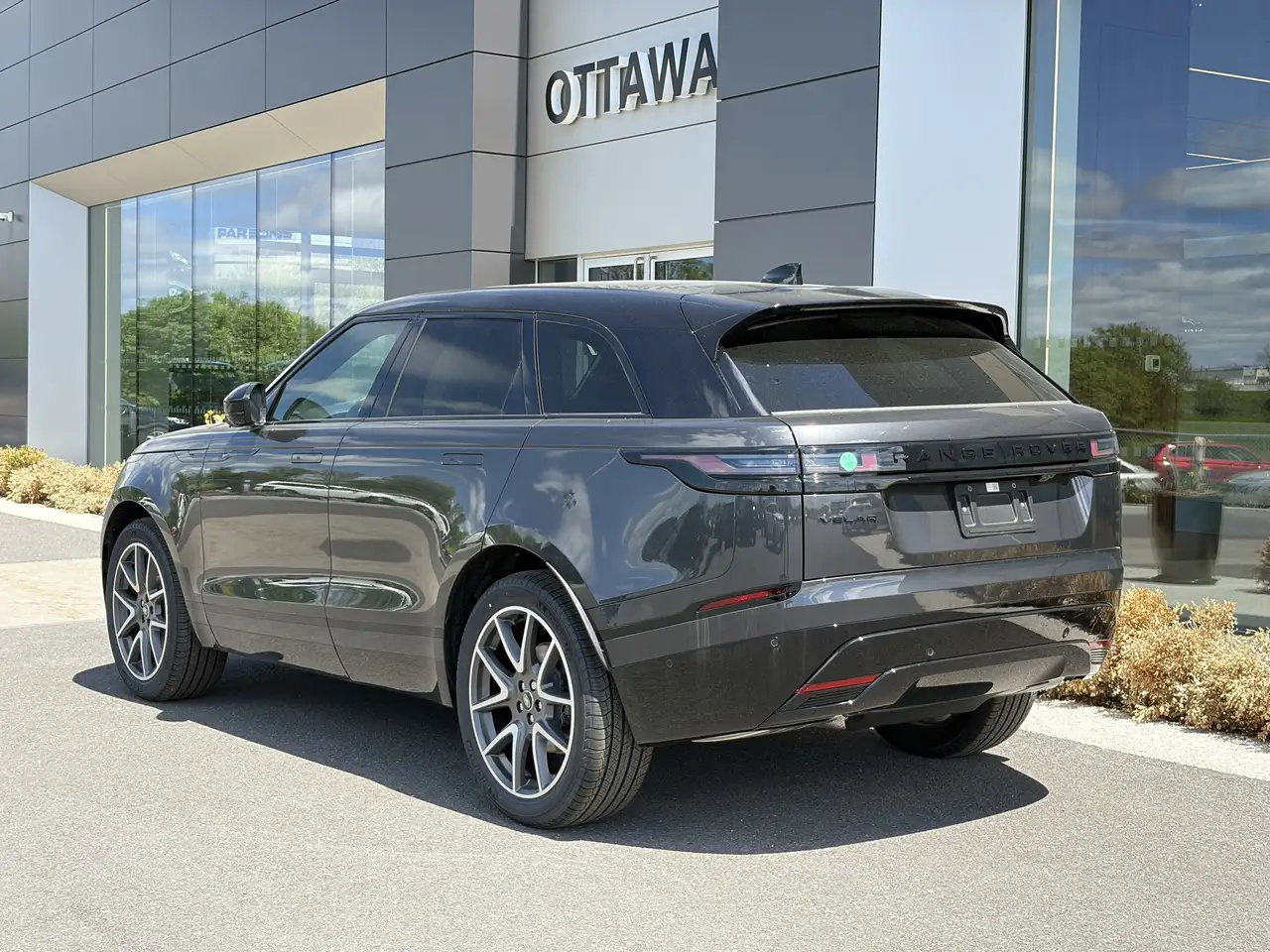 Land Rover Range Rover Velar снимка Land Rover Range Rover Velar
