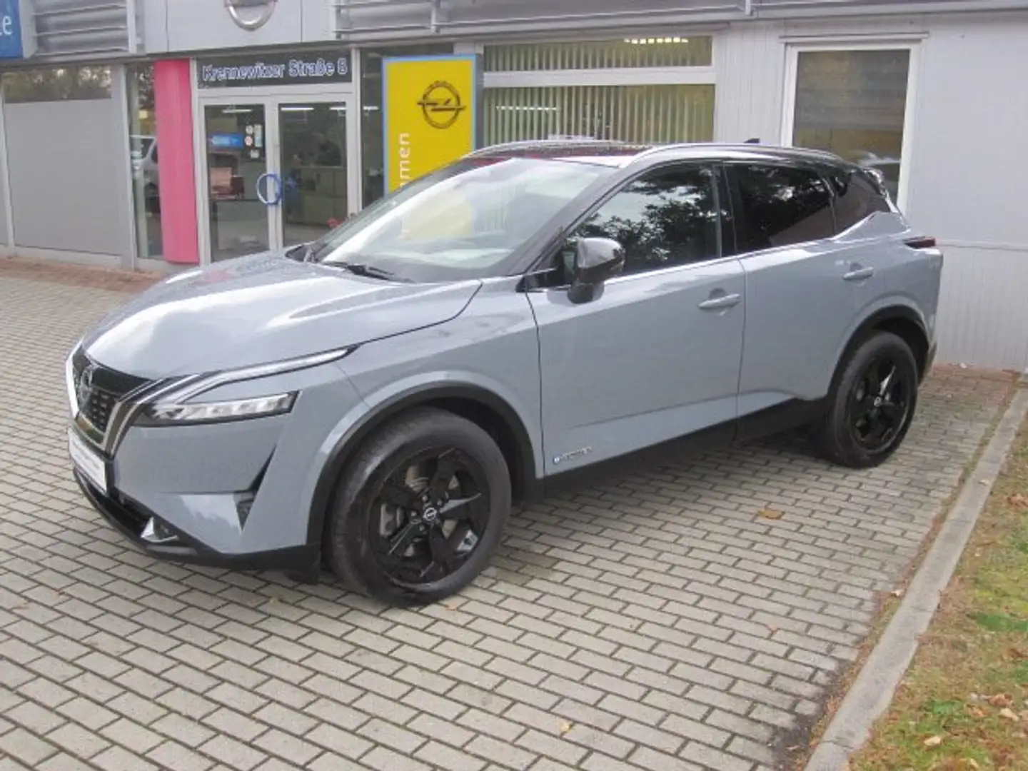 Nissan Qashqai Qashqai 1.5 VC-T e-Power Black Edition Grau - 1