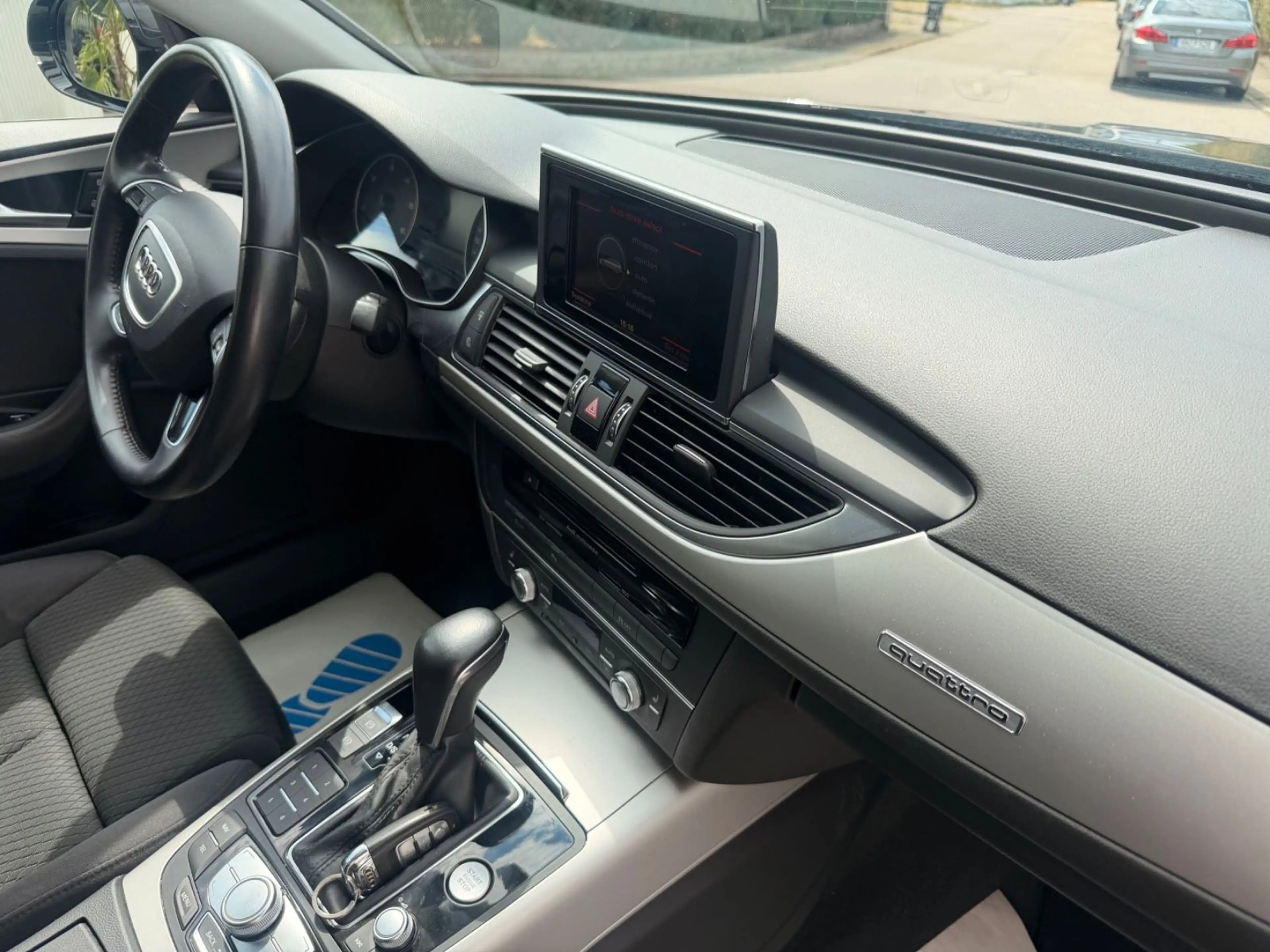 Audi A6 Avant 2.0 TDI quattro Automatik — photo 11