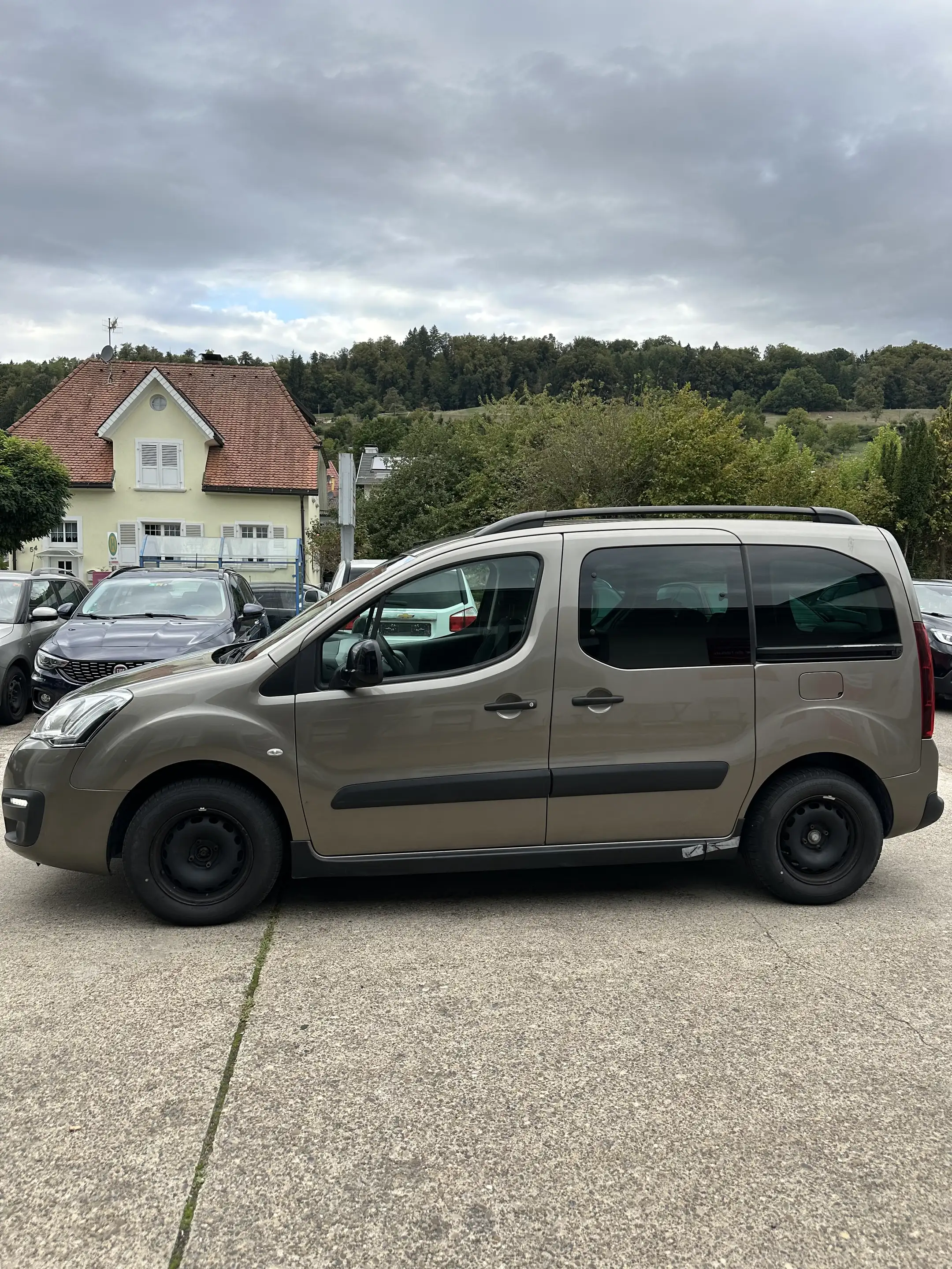 Citroen Berlingo Berlingo Kombi Diesel  5-Türer Multispace BlueHDi — photo 2