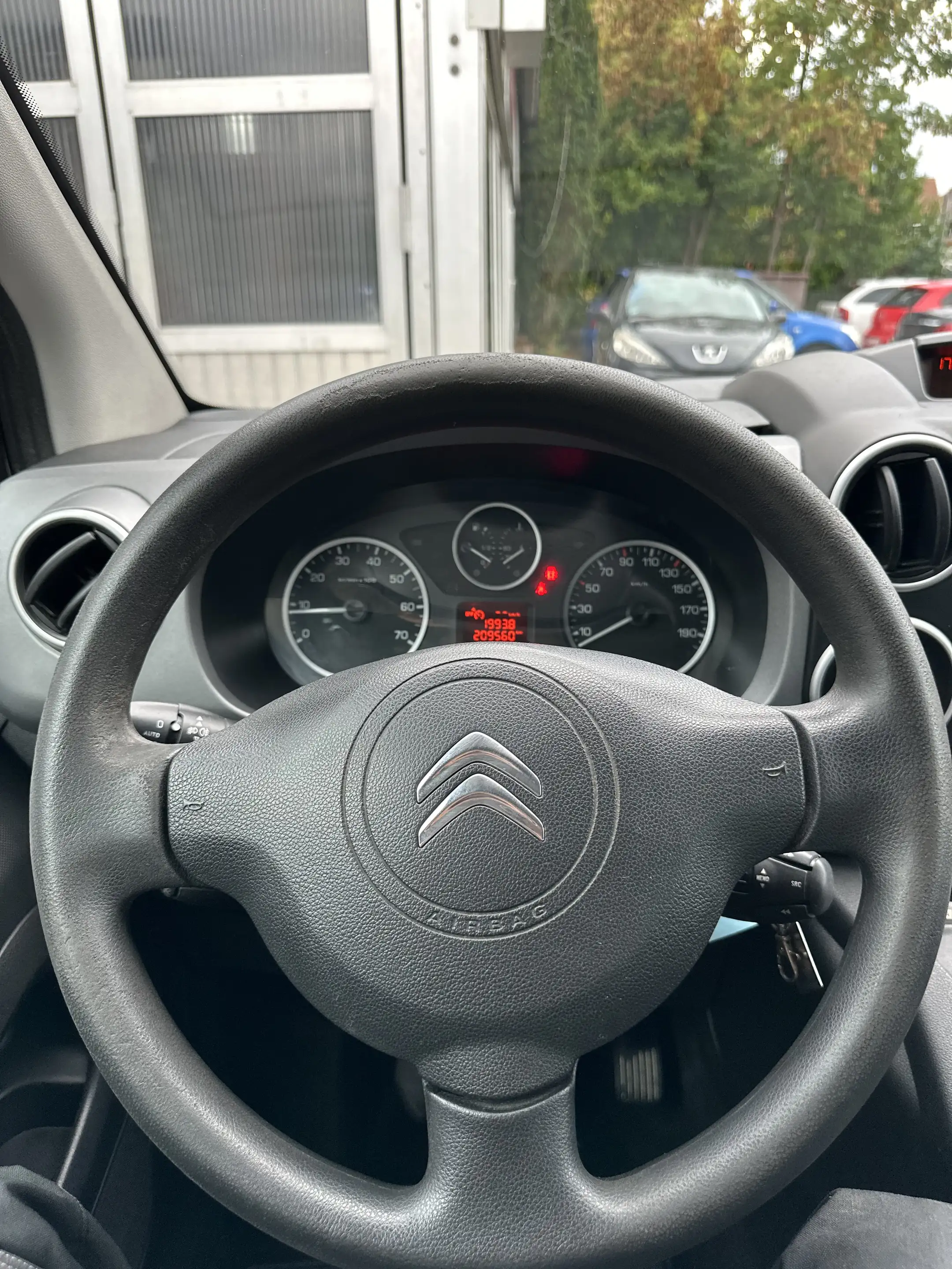 Citroen Berlingo Berlingo Kombi Diesel  5-Türer Multispace BlueHDi — photo 11