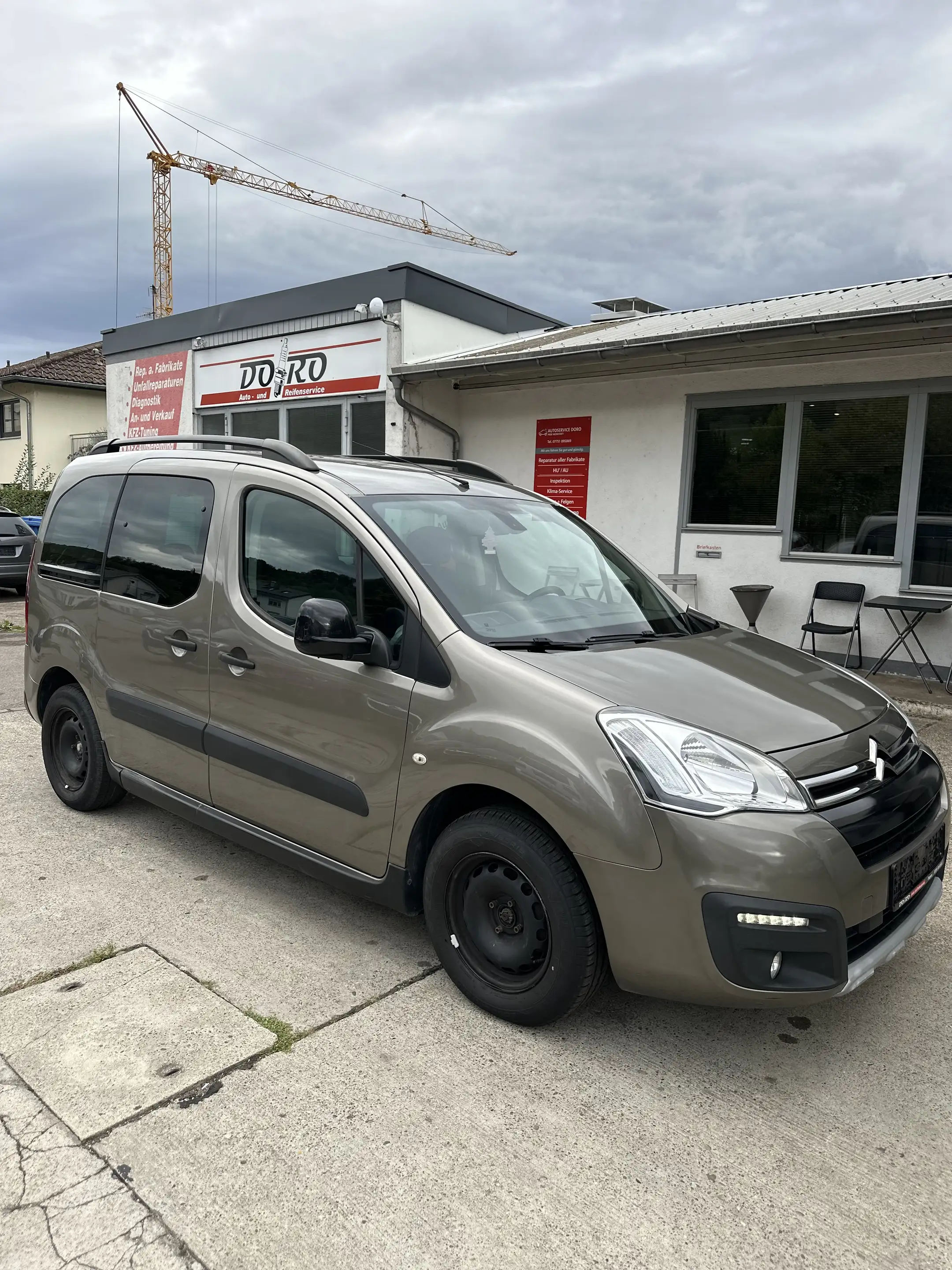 Citroen Berlingo Berlingo Kombi Diesel  5-Türer Multispace BlueHDi — photo 8