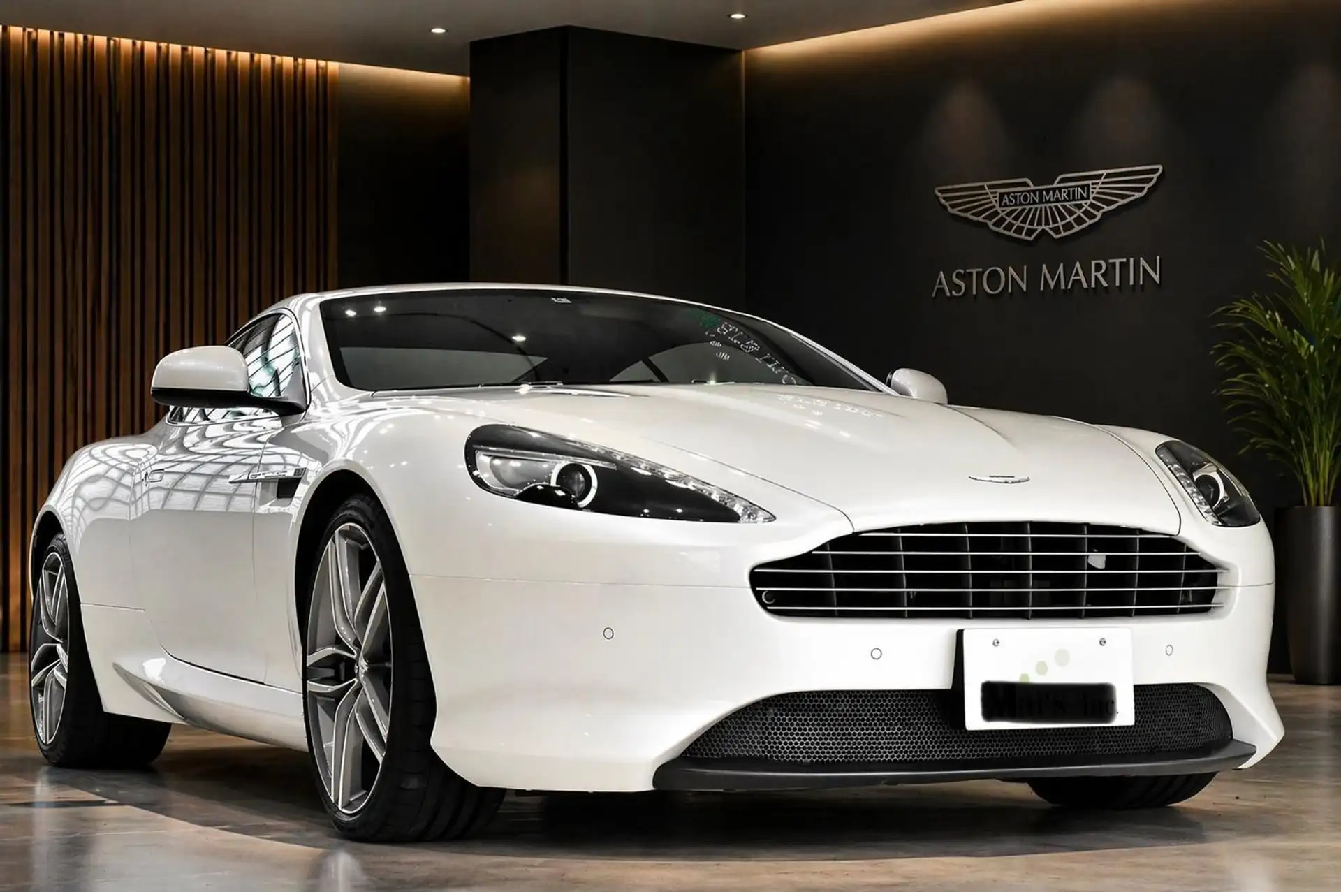 애스턴마틴 비라지 Coupe 2012 화이트 사진 1