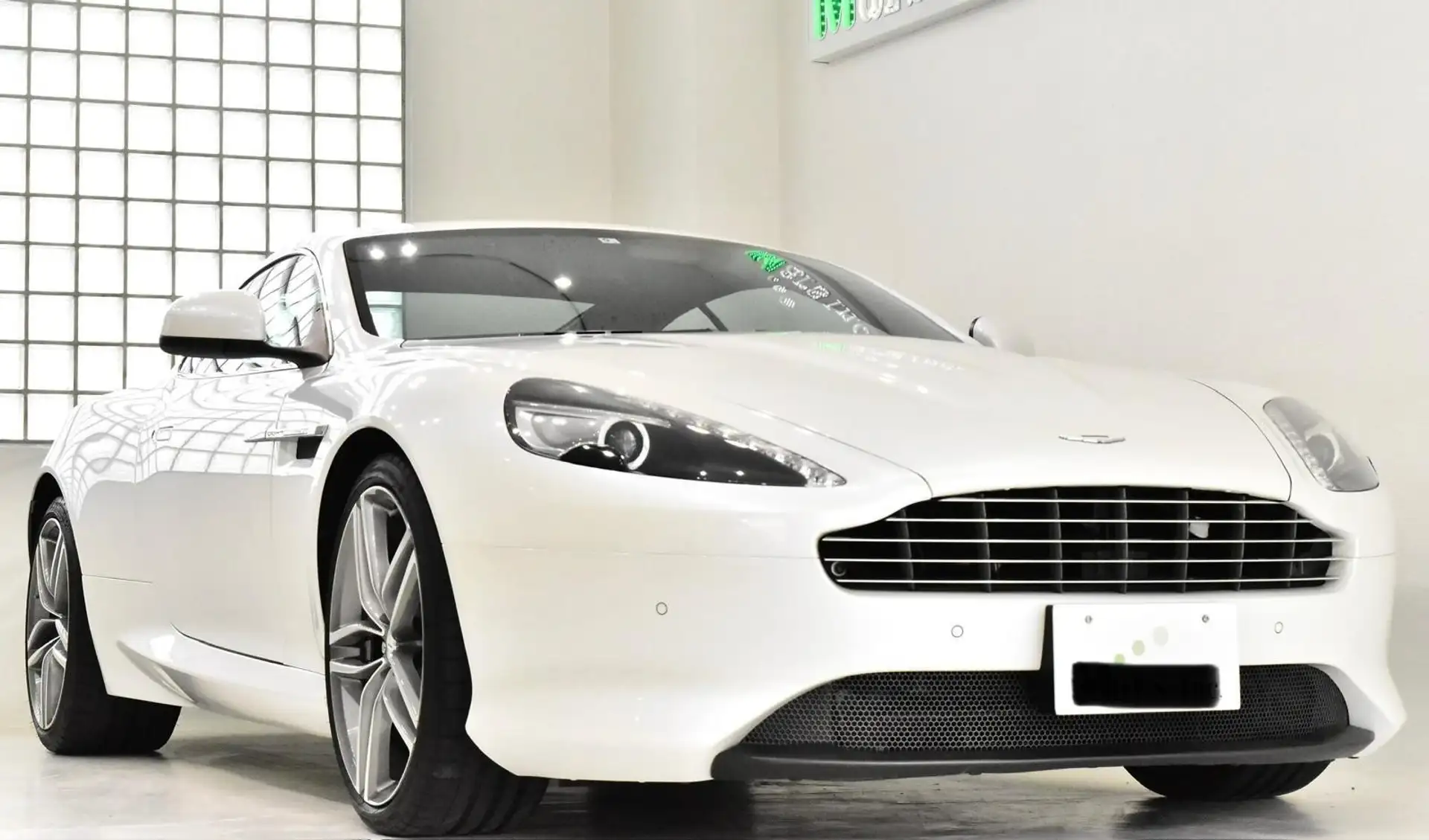 애스턴마틴 비라지 Coupe 2012 화이트 사진 5