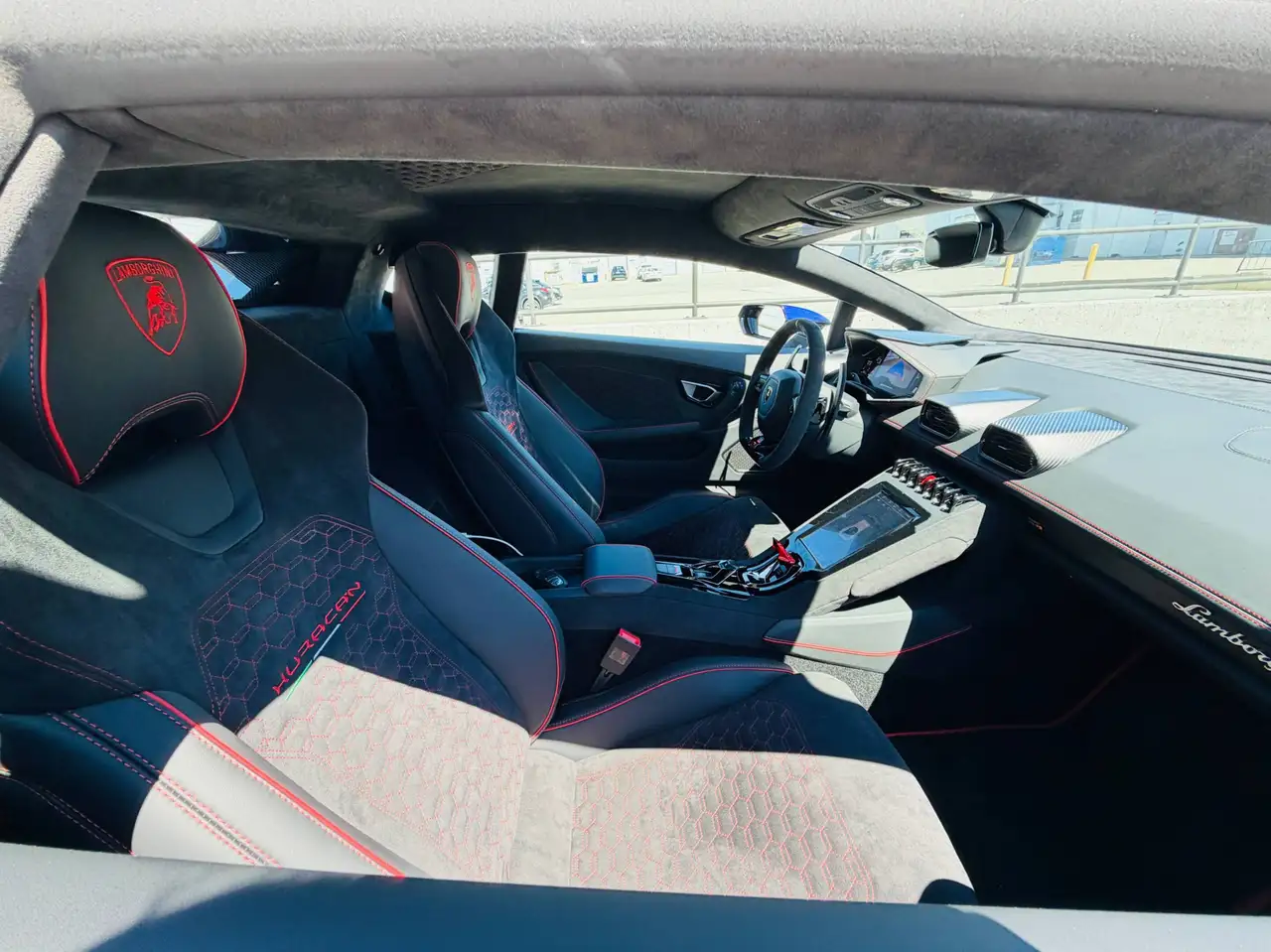 Lamborghini Huracán снимка Lamborghini Huracán