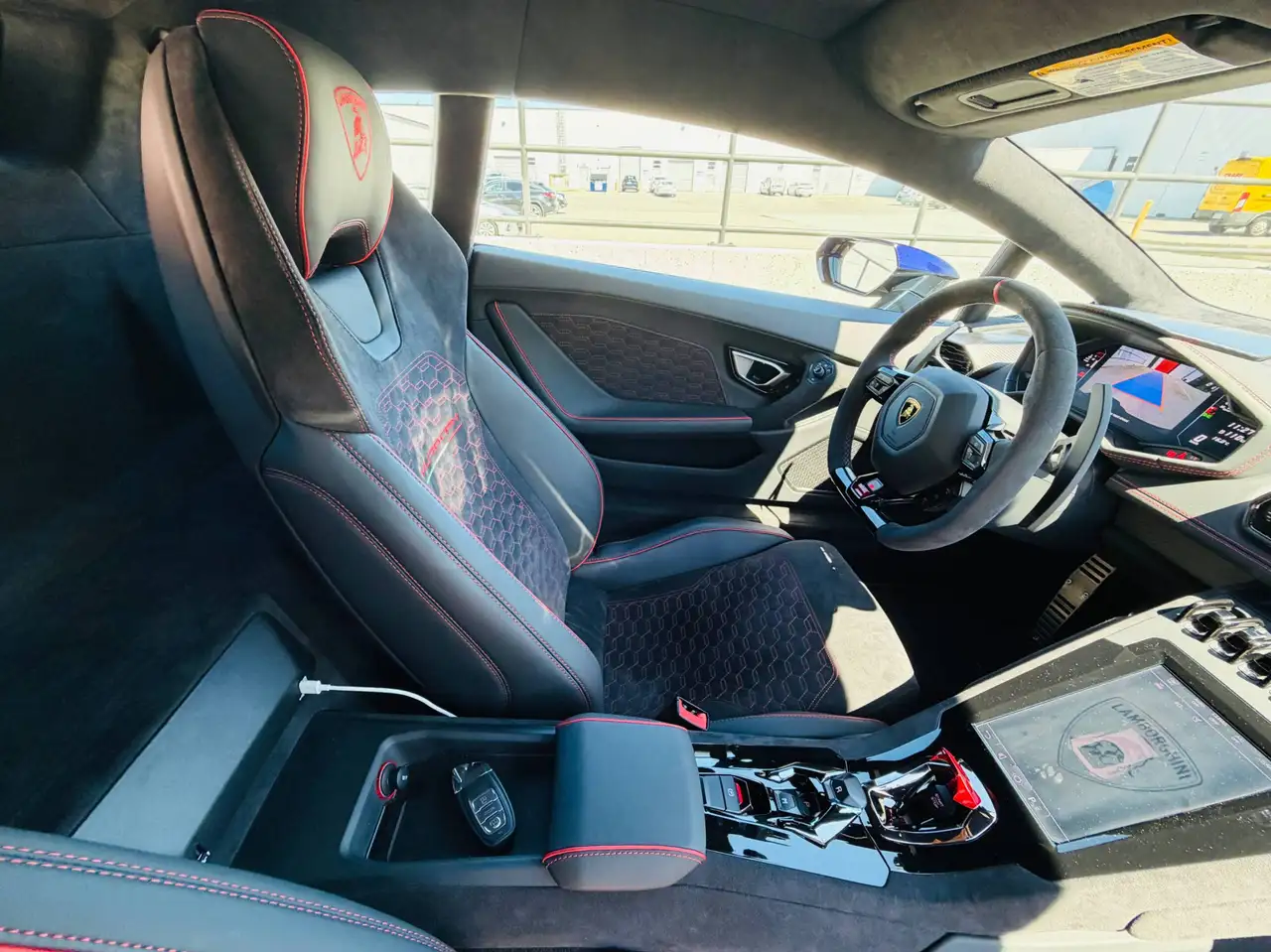 Lamborghini Huracán снимка Lamborghini Huracán