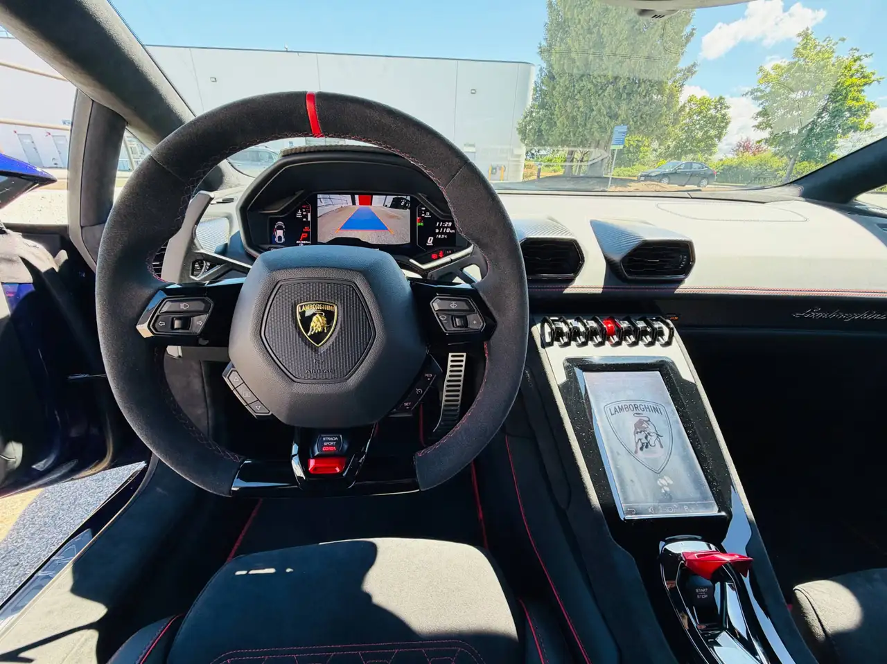 Lamborghini Huracán снимка Lamborghini Huracán