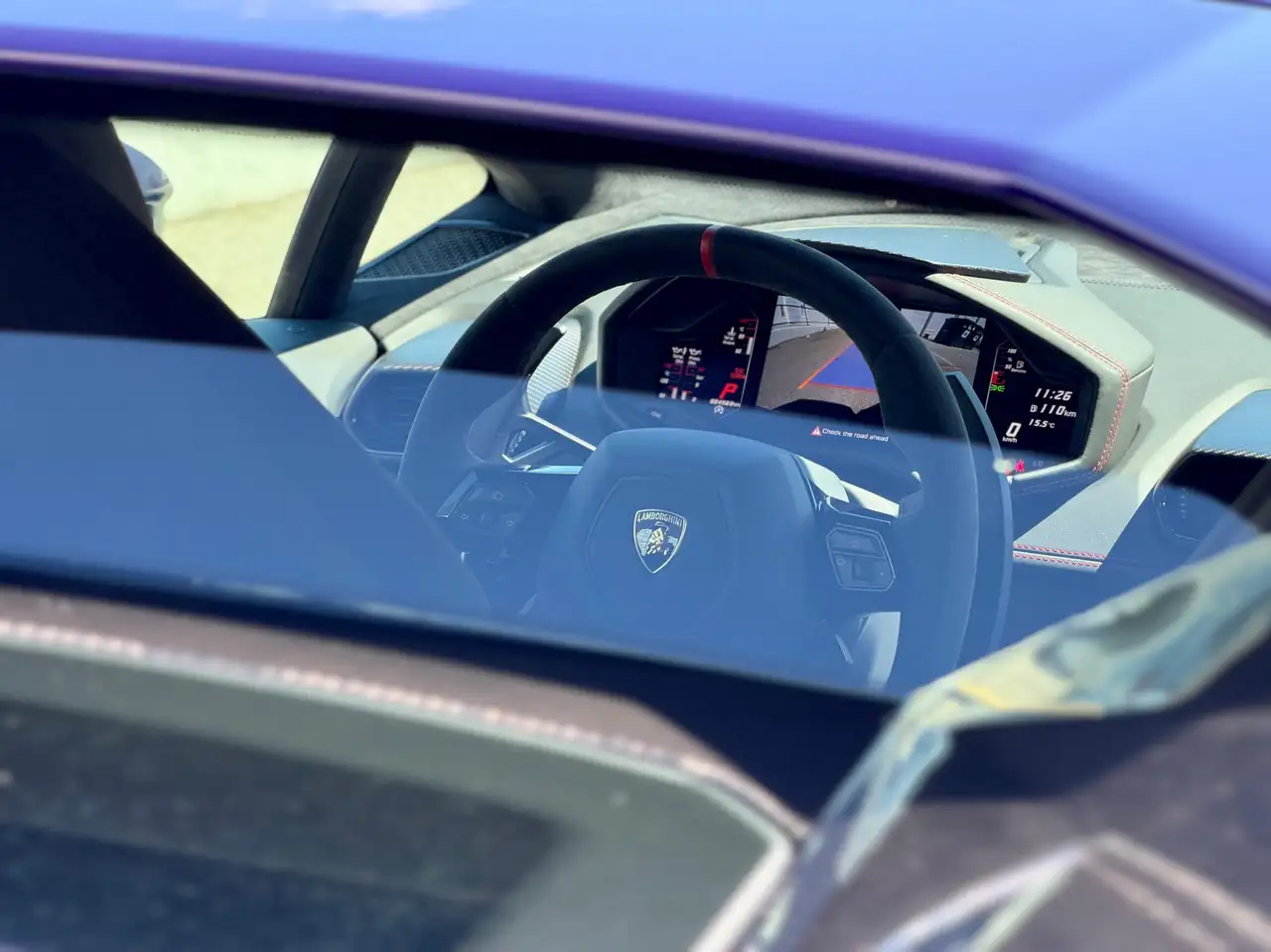 Lamborghini Huracán снимка Lamborghini Huracán