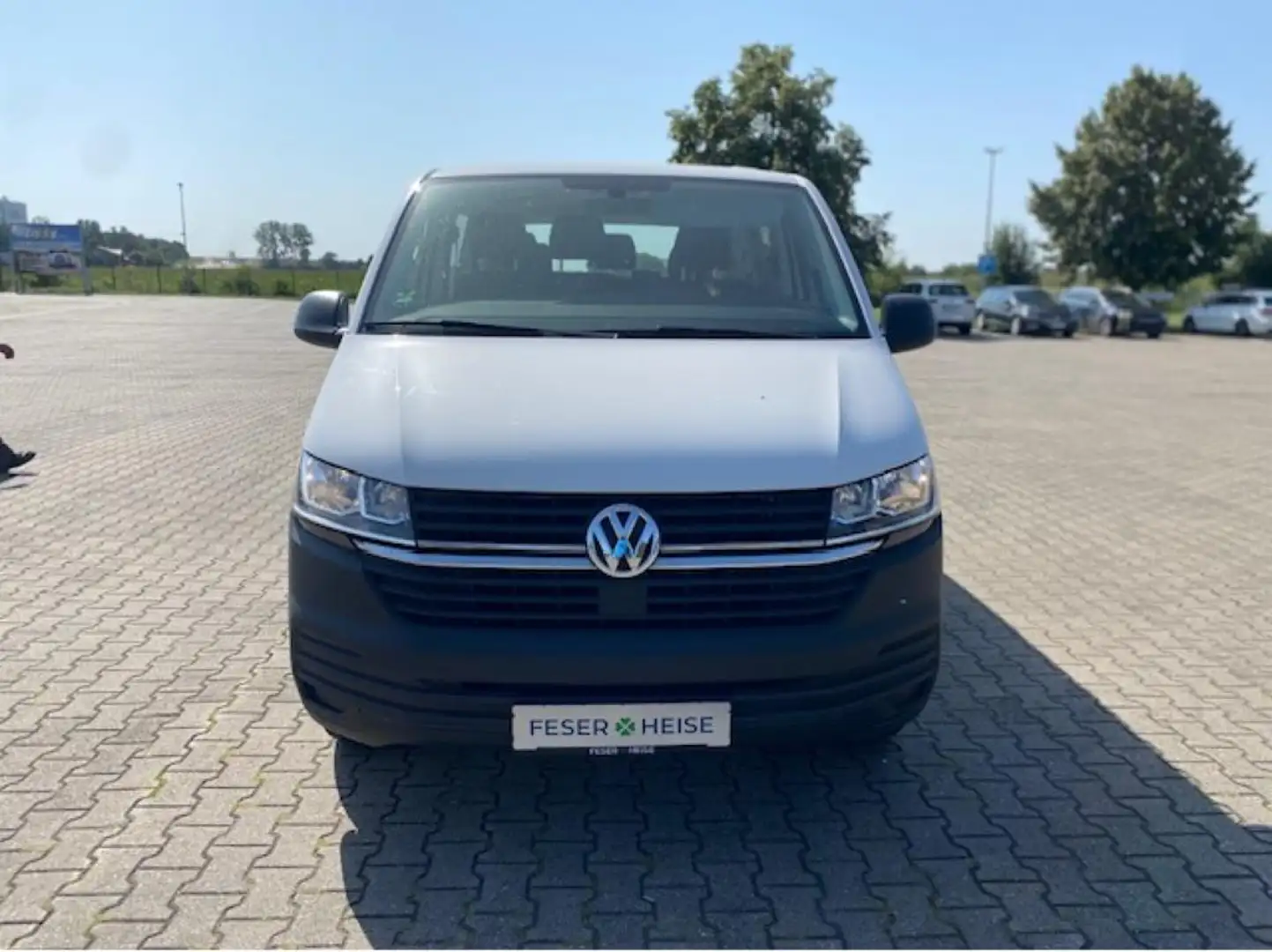 Volkswagen T6.1 Kombi 9-Sitze PDC/2xKlima/L&Sicht/Komfort-P Weiß - 2